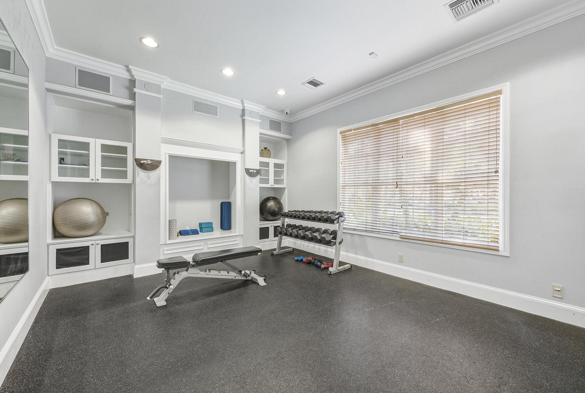 SOMERSET AT ABACOA CONDO - Residential