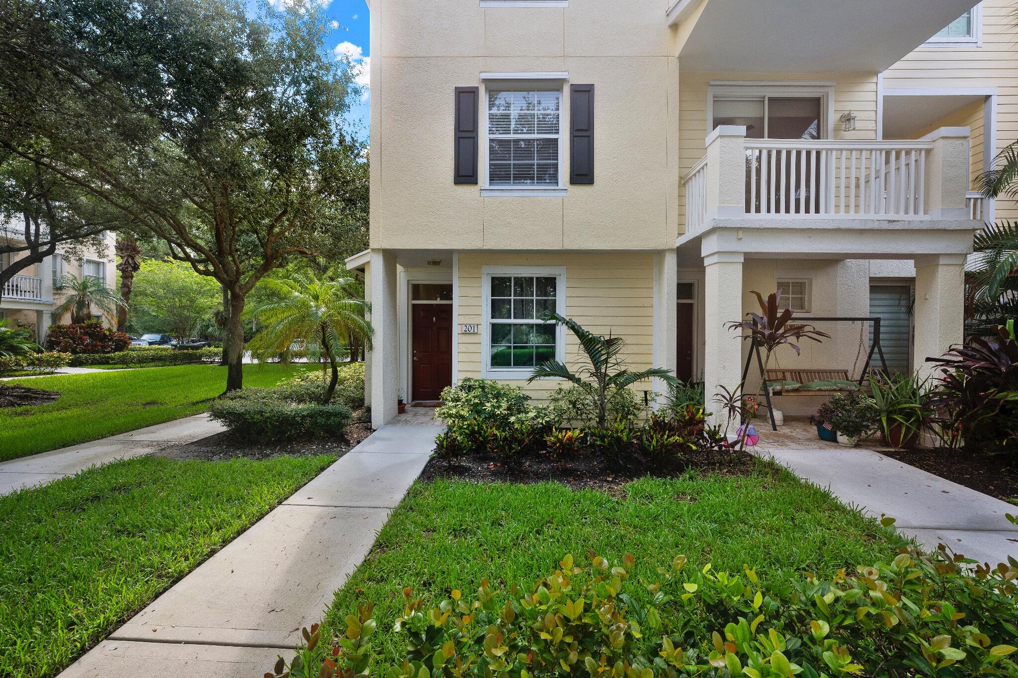 SOMERSET AT ABACOA CONDO - Residential Lease
