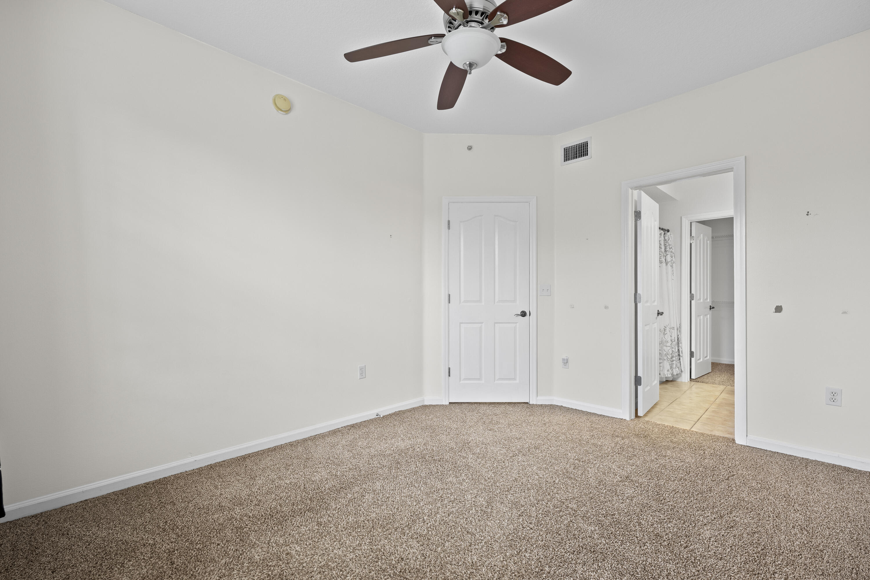 SOMERSET AT ABACOA CONDO - Residential Lease