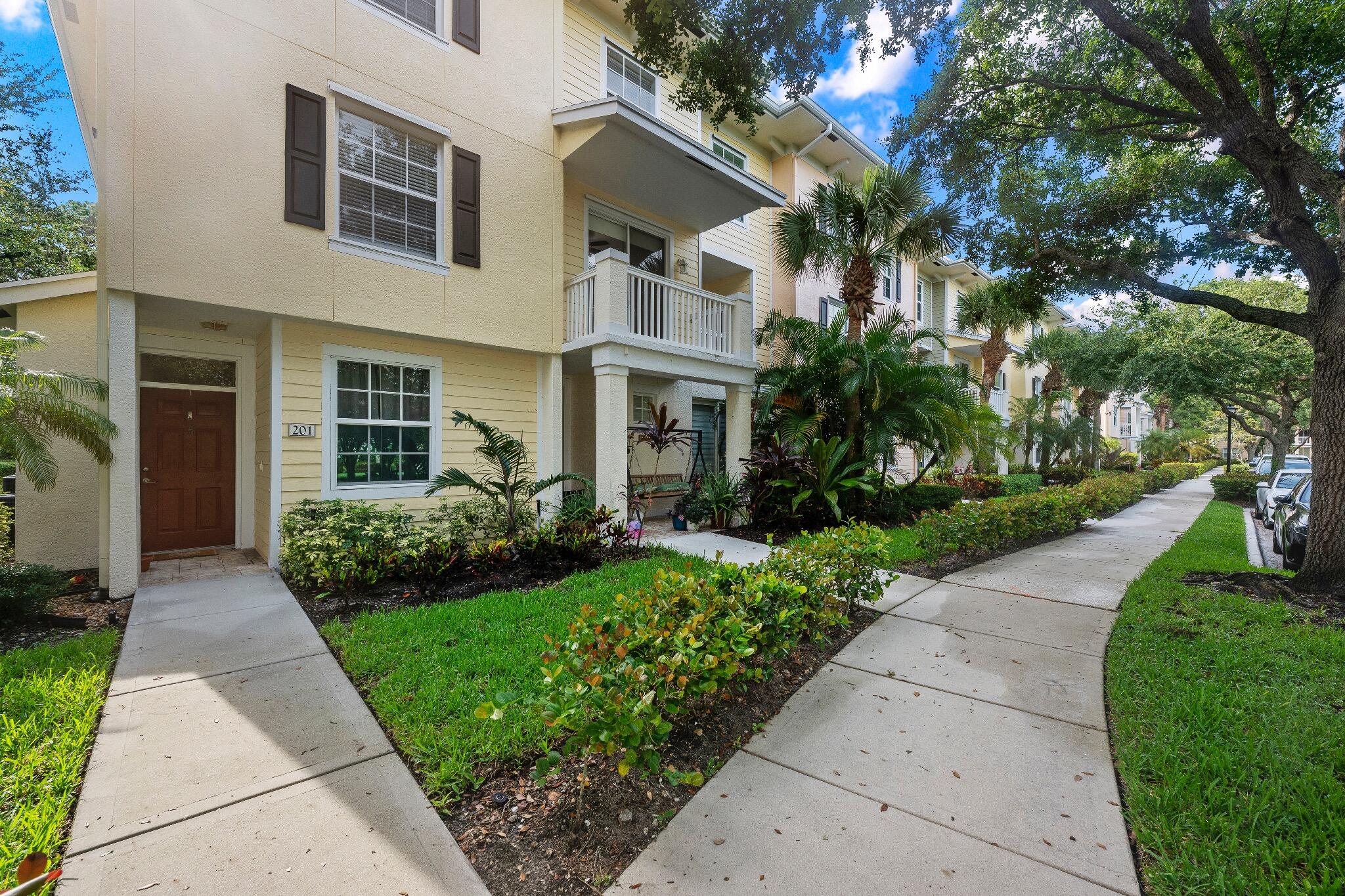 SOMERSET AT ABACOA CONDO - Residential Lease