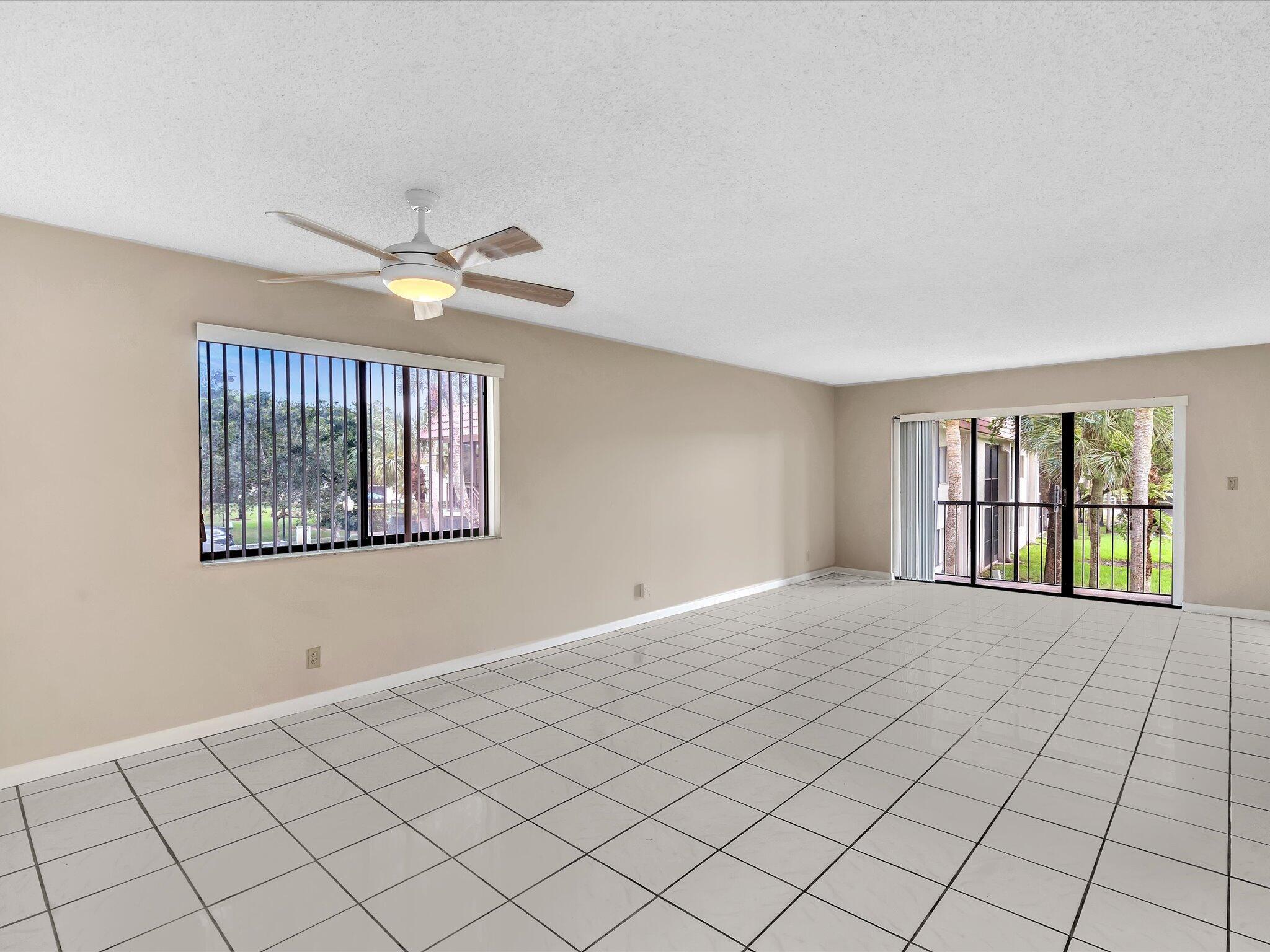 SADDLE CLUB GARDEN APTS AT - Residential Lease