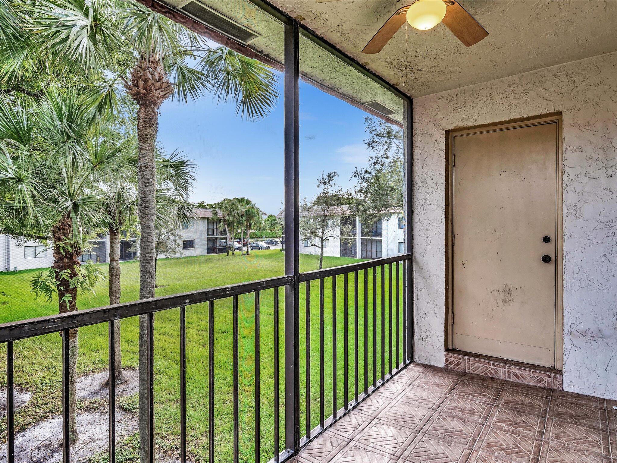 SADDLE CLUB GARDEN APTS AT - Residential Lease