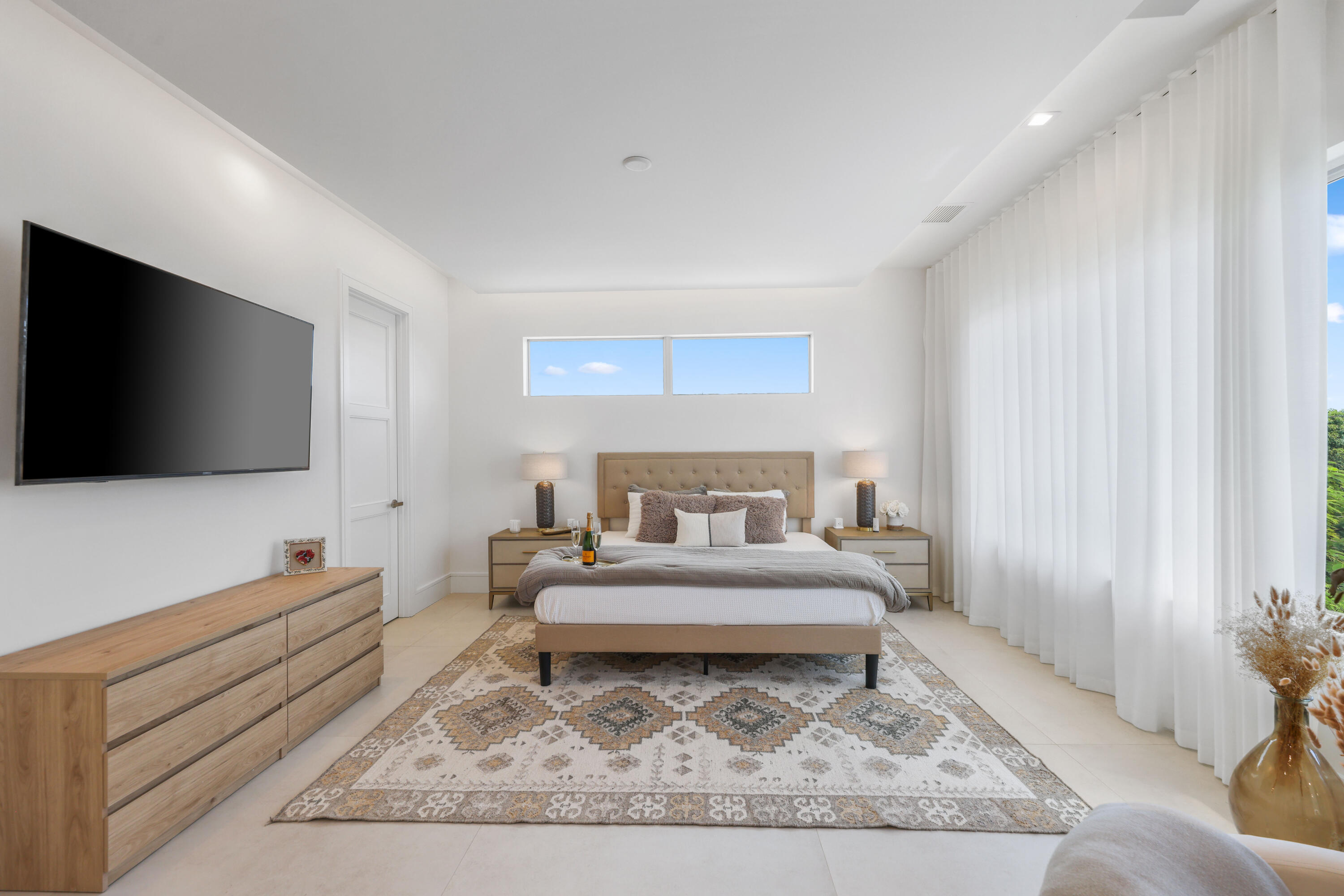DELRAY RESUB OF BLK 72 AND W PT OF BLK 80 - Residential Lease