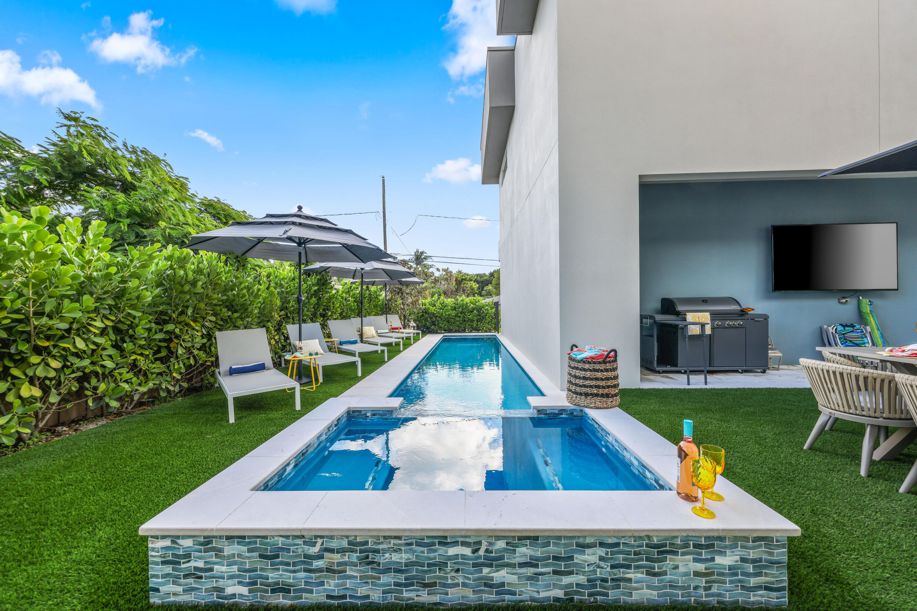DELRAY RESUB OF BLK 72 AND W PT OF BLK 80 - Residential Lease