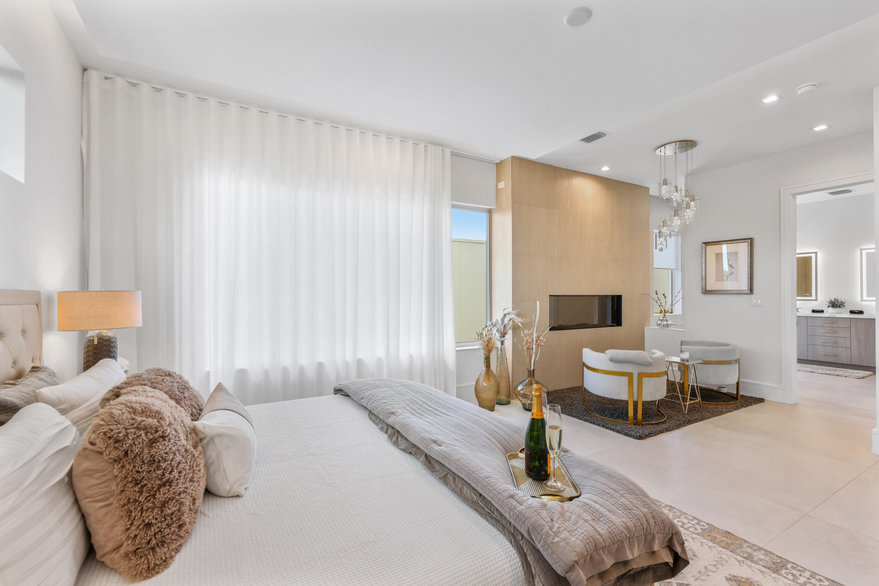 DELRAY RESUB OF BLK 72 AND W PT OF BLK 80 - Residential Lease