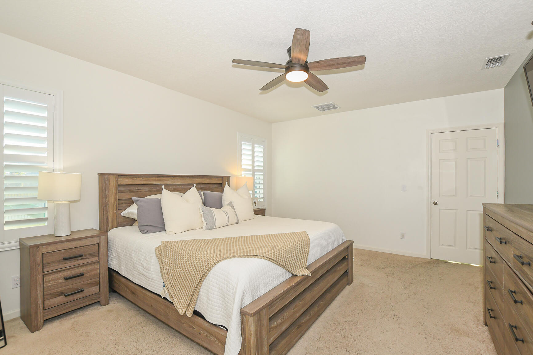 CROSSTOWN COMMONS - Residential