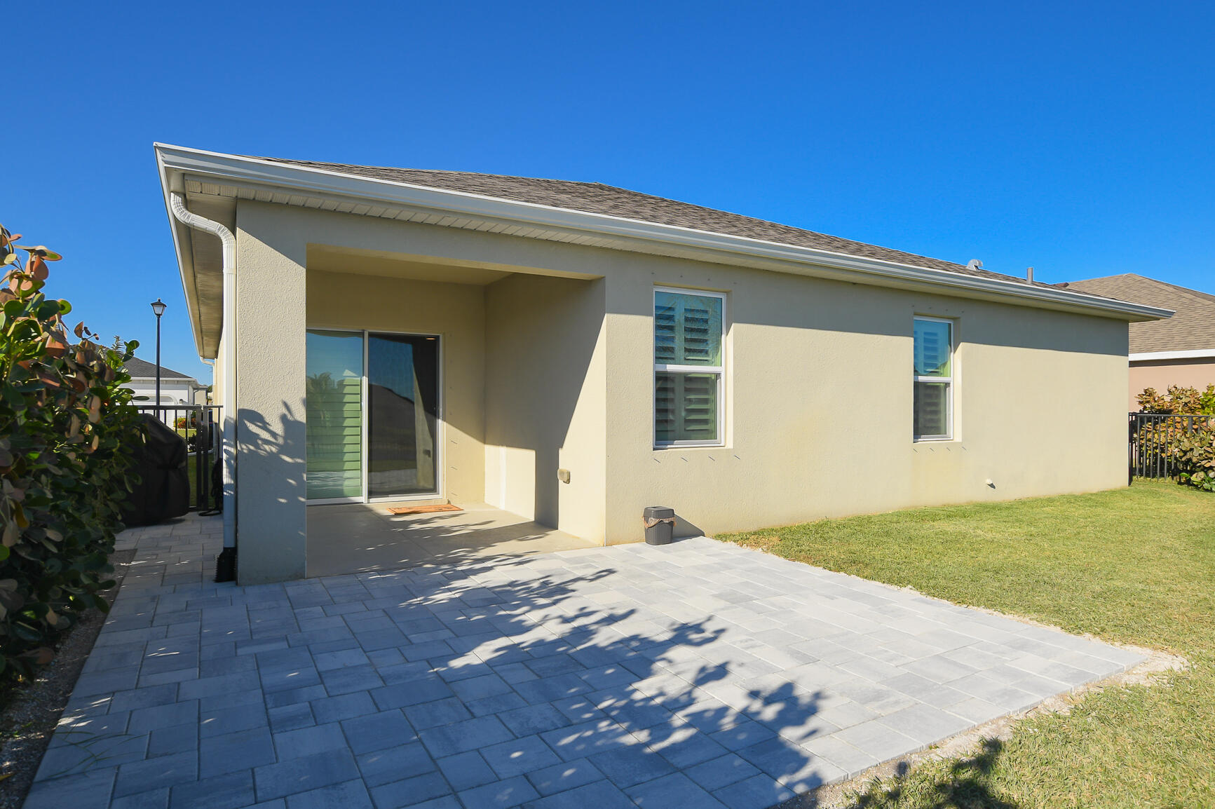 CROSSTOWN COMMONS - Residential