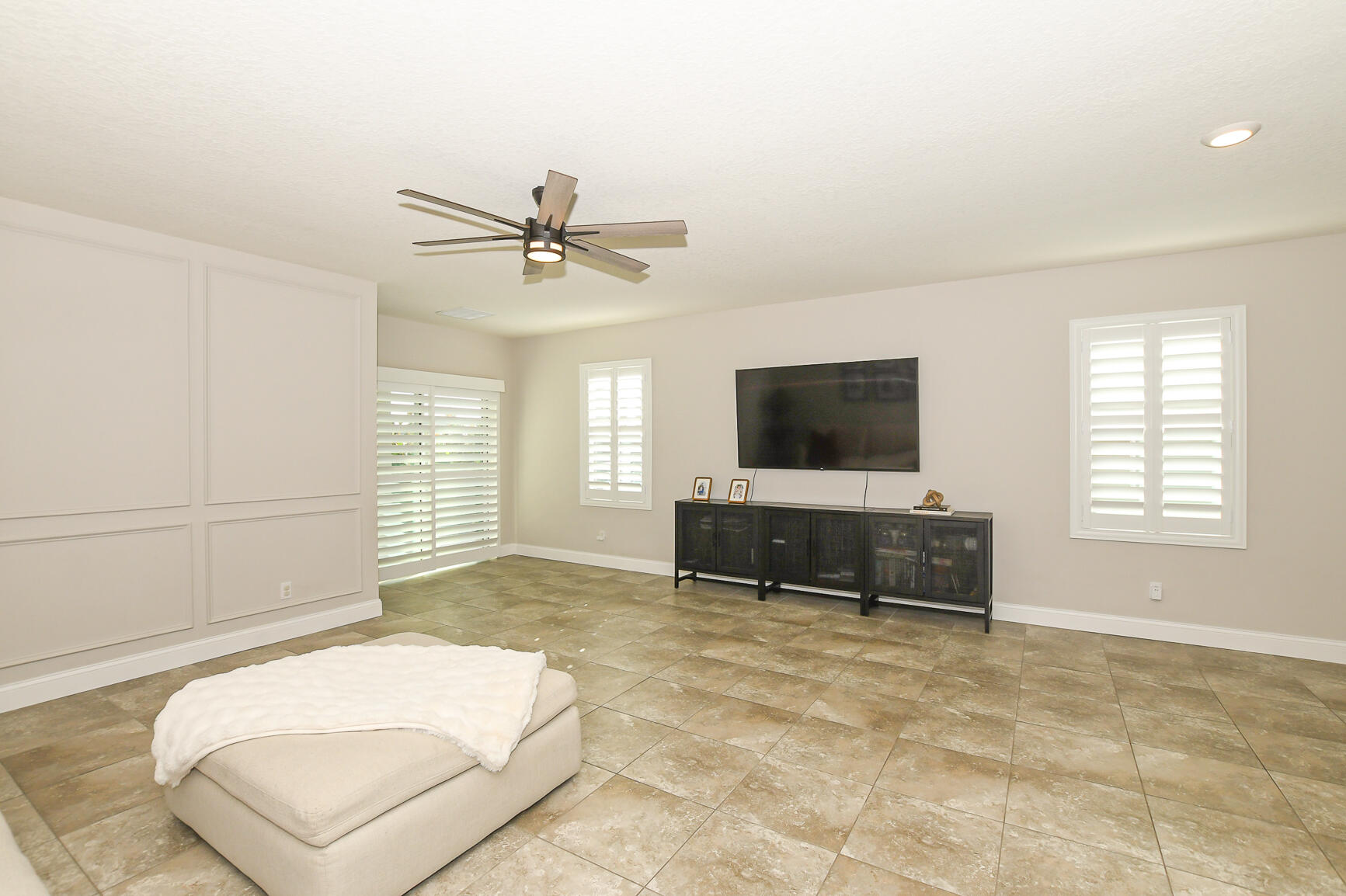 CROSSTOWN COMMONS - Residential