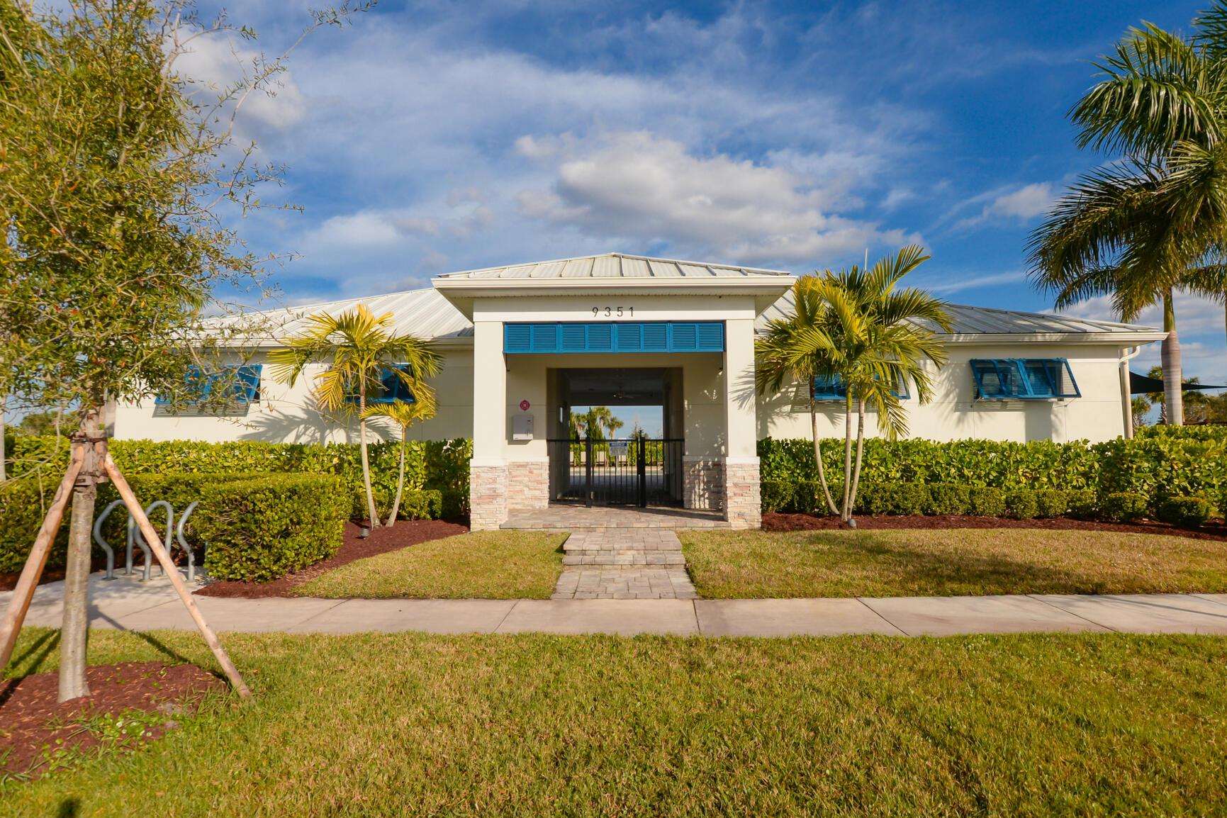 CROSSTOWN COMMONS - Residential