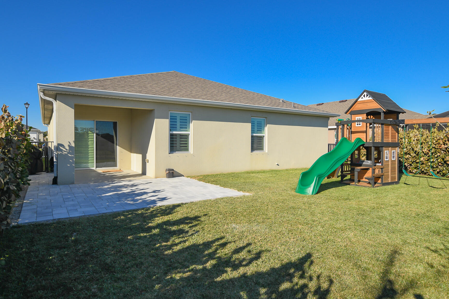 CROSSTOWN COMMONS - Residential