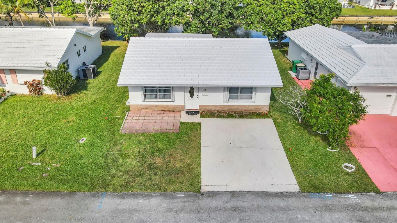 MAINLANDS OF TAMARAC LAKE - Residential