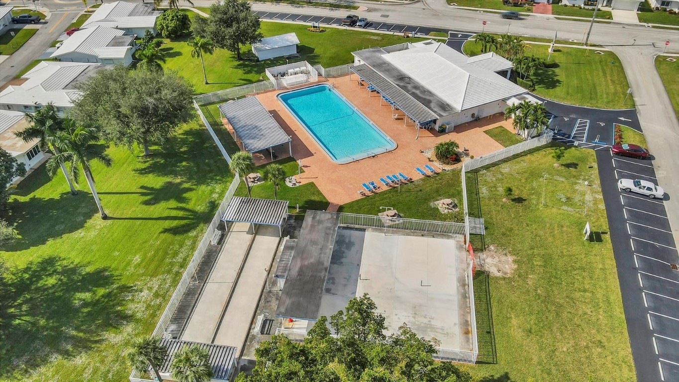 MAINLANDS OF TAMARAC LAKE - Residential