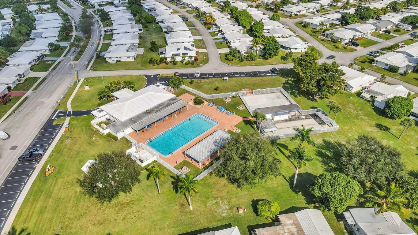 MAINLANDS OF TAMARAC LAKE - Residential