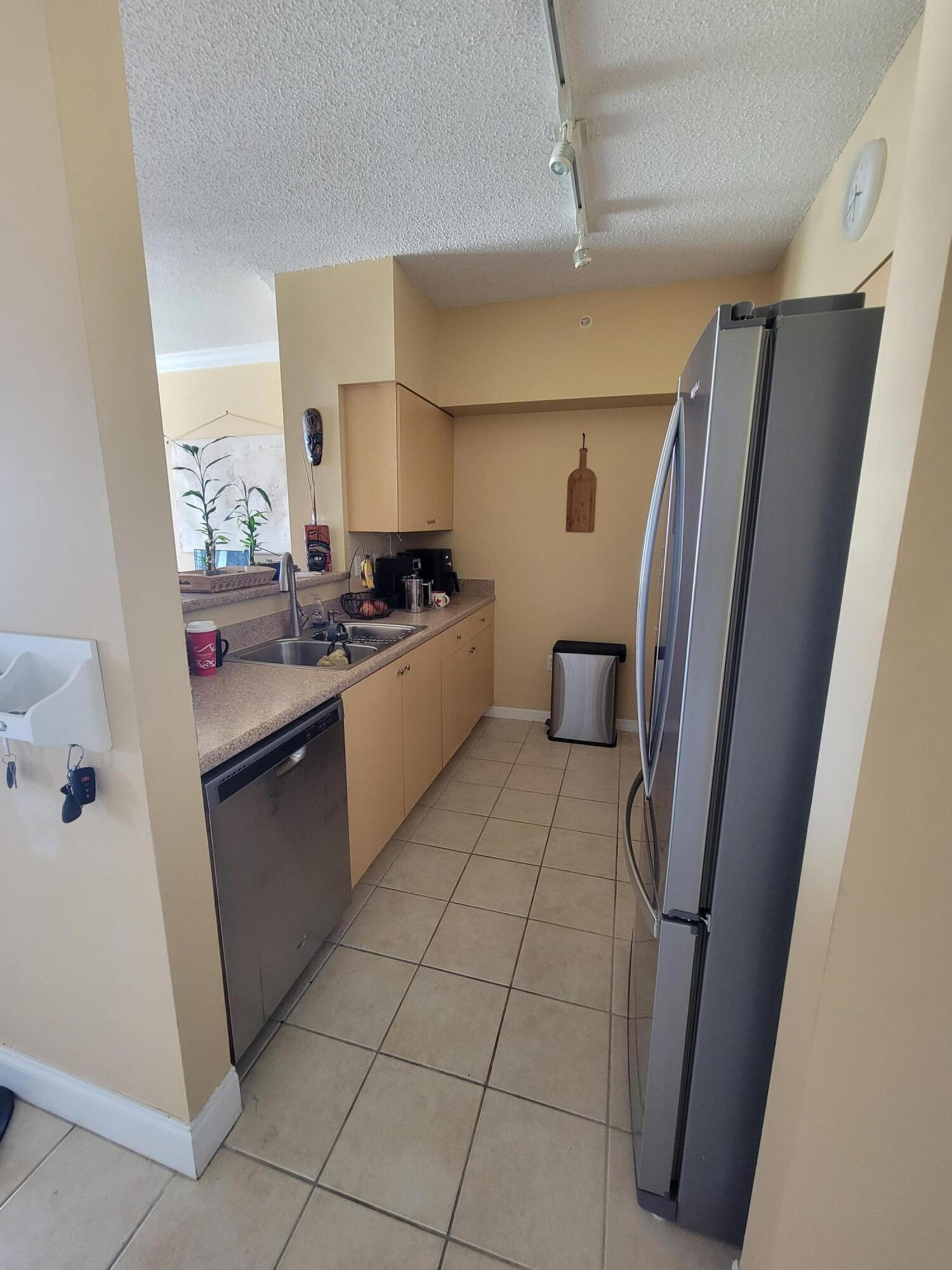 MONTECITO PALM BEACH CONDO - Residential Lease