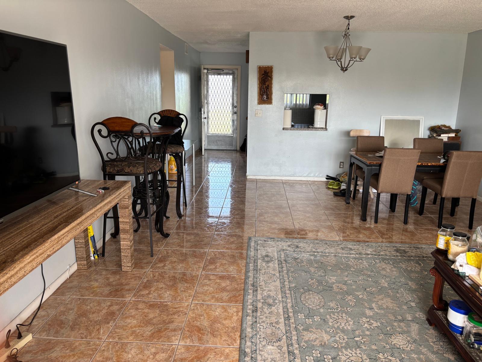 VILLAGE ROYALE GREENWOOD CONDO - Residential
