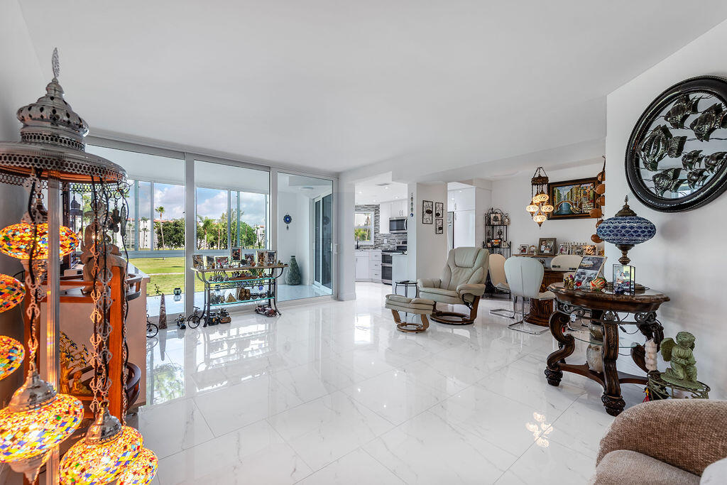 POINCIANA PLACE CONDO 1,2,8 AND 9 - Residential