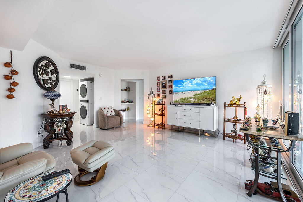 POINCIANA PLACE CONDO 1,2,8 AND 9 - Residential