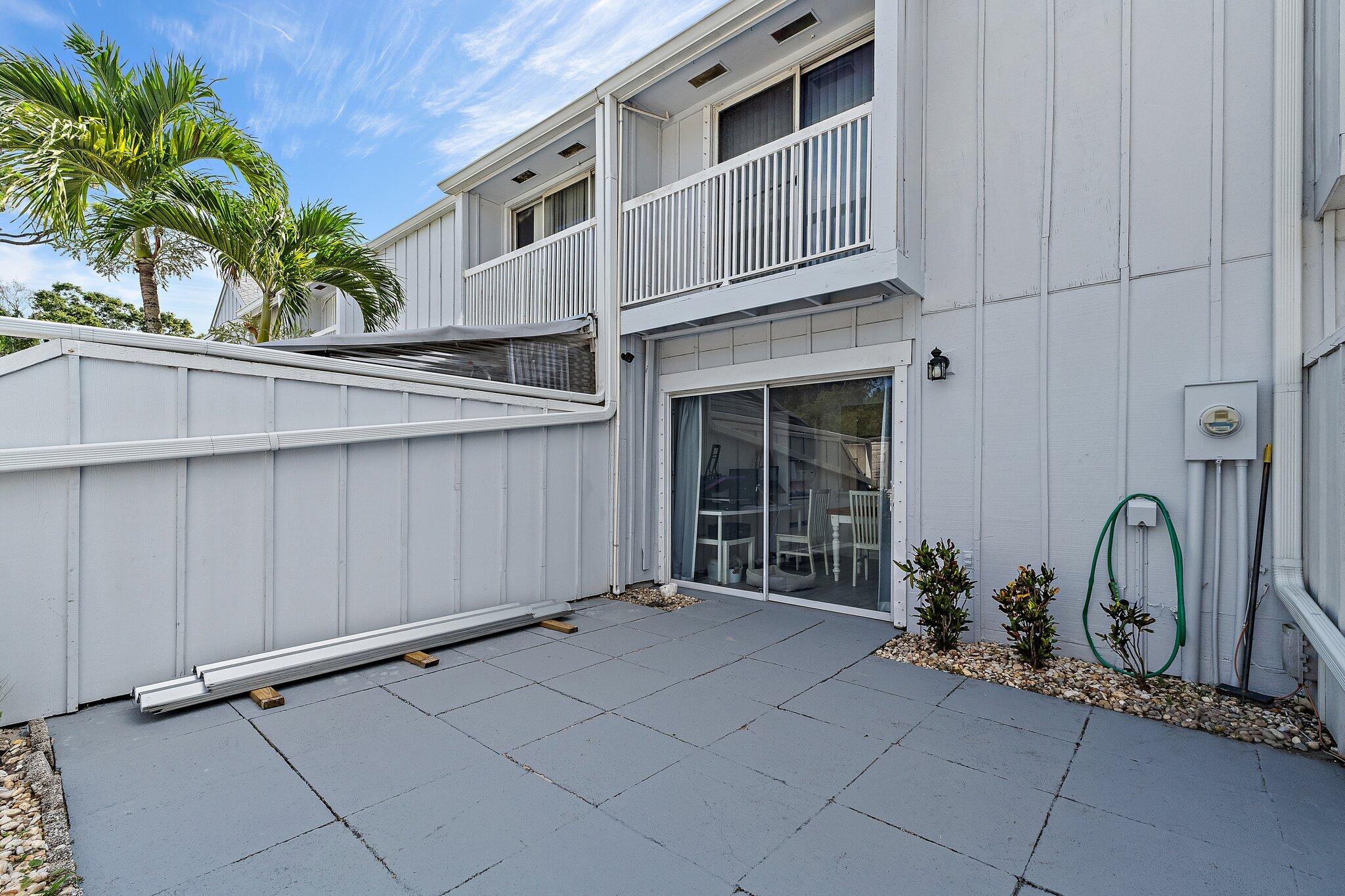 RIVERWALK 1 - Residential
