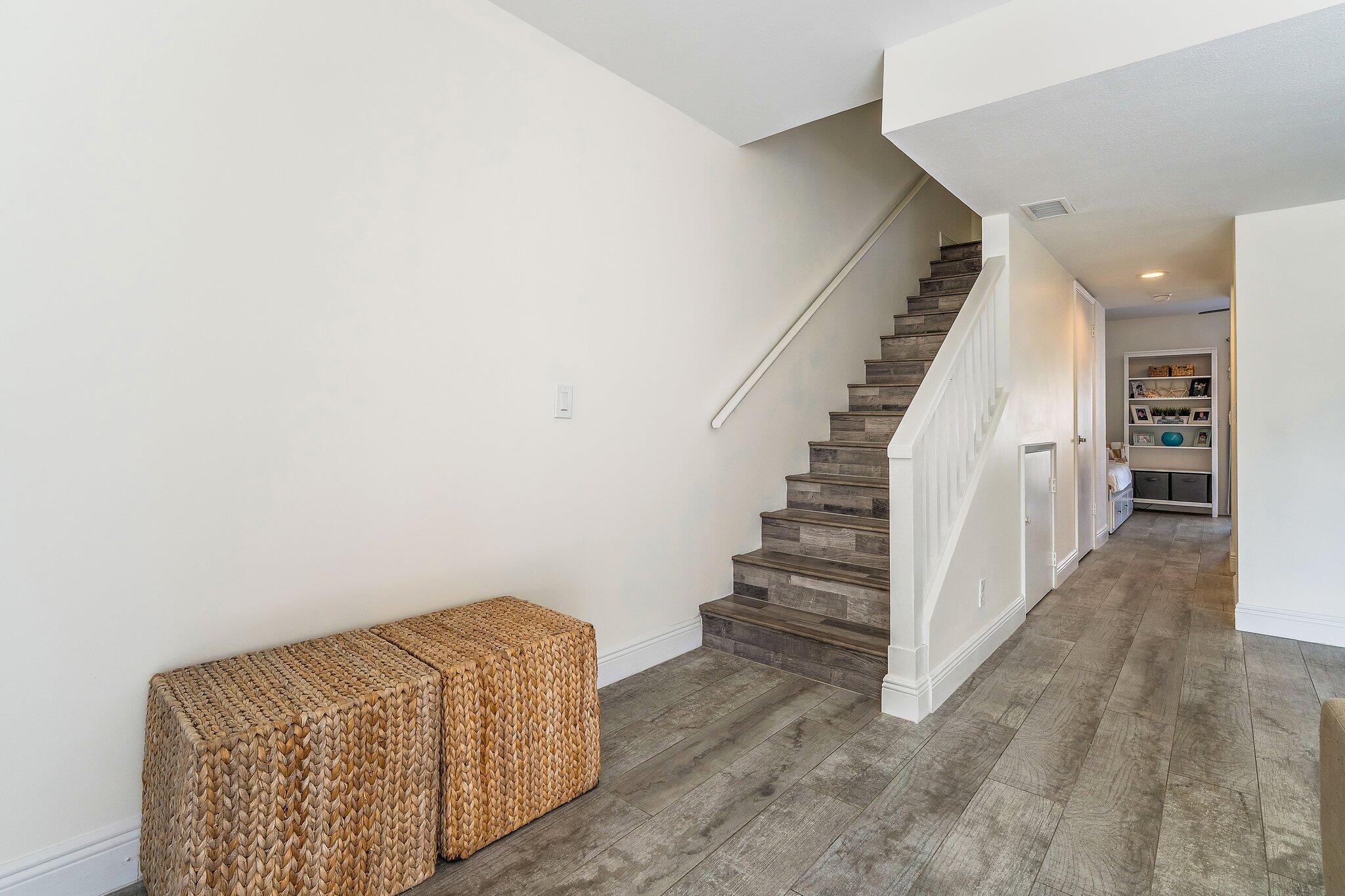 RIVERWALK 1 - Residential
