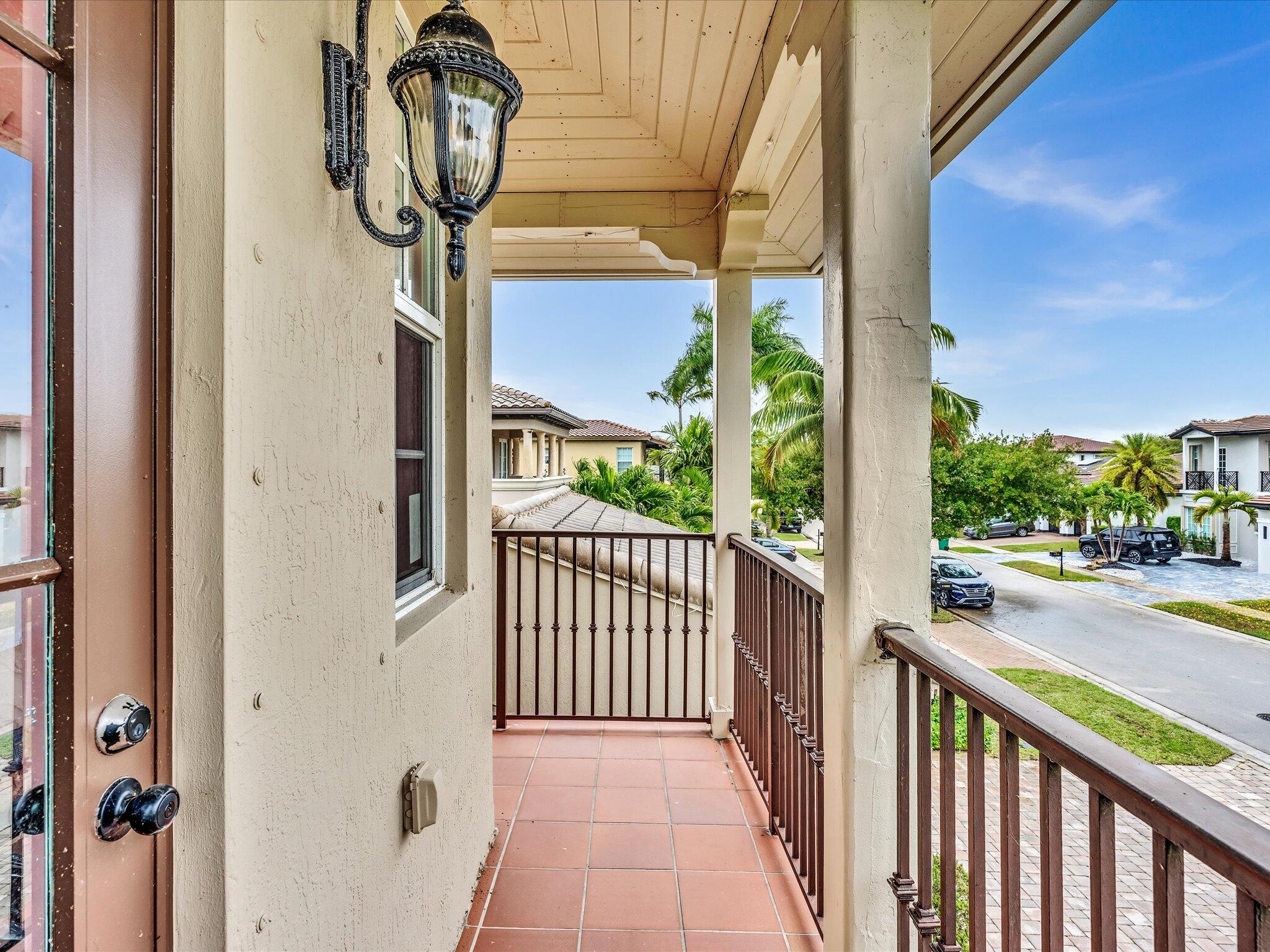 HERON BAY NORTHEAST - Residential