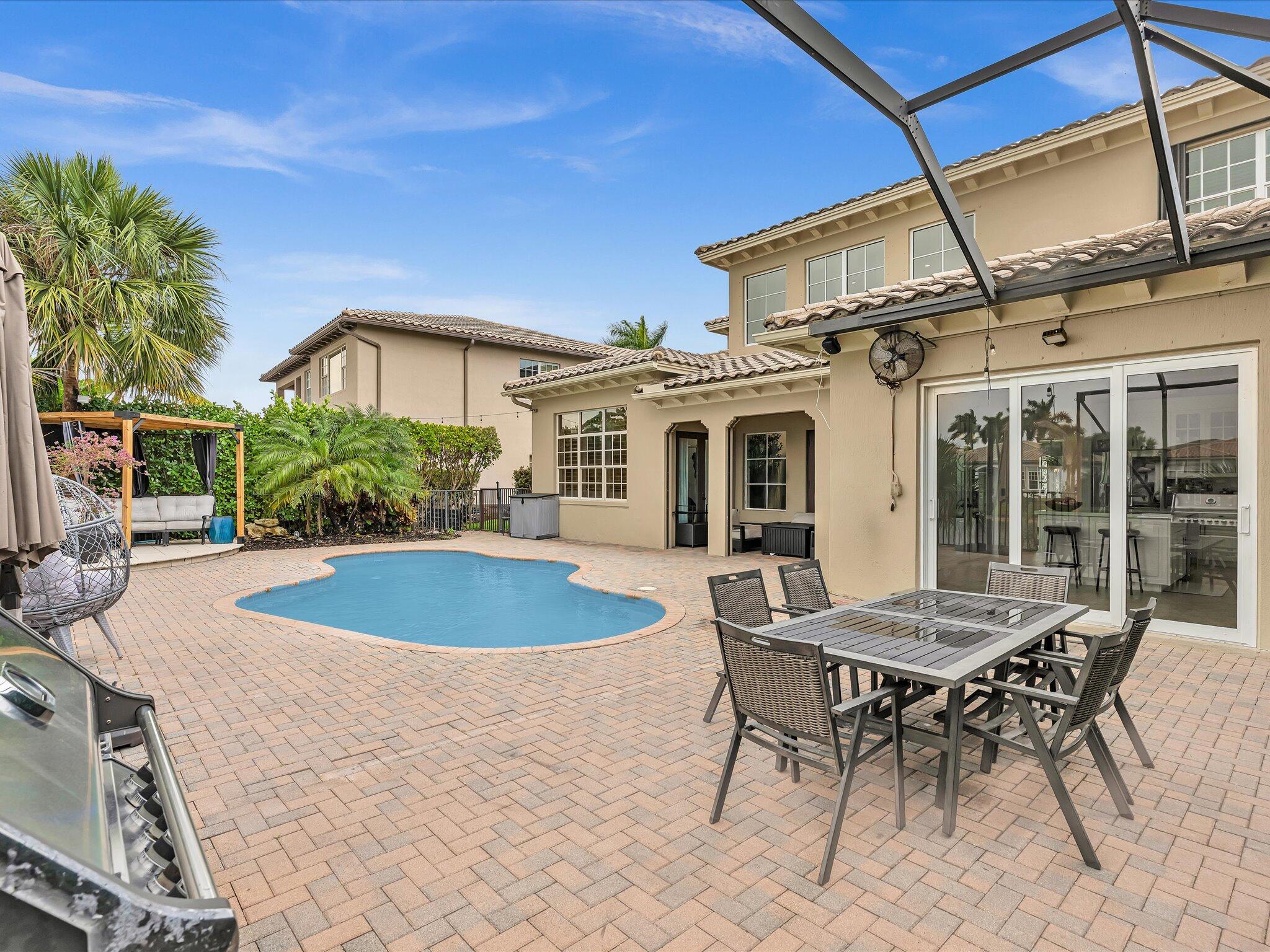 HERON BAY NORTHEAST - Residential
