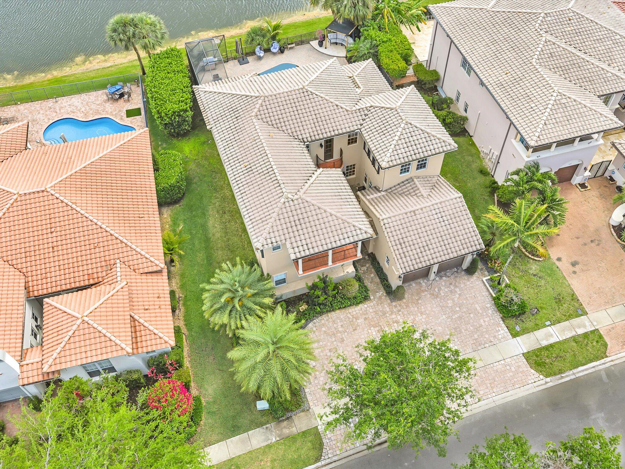 HERON BAY NORTHEAST - Residential