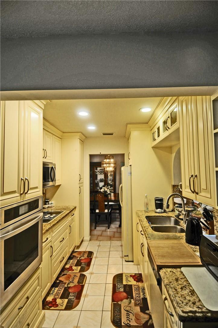 Flair Sub 4 59-43 B - Residential