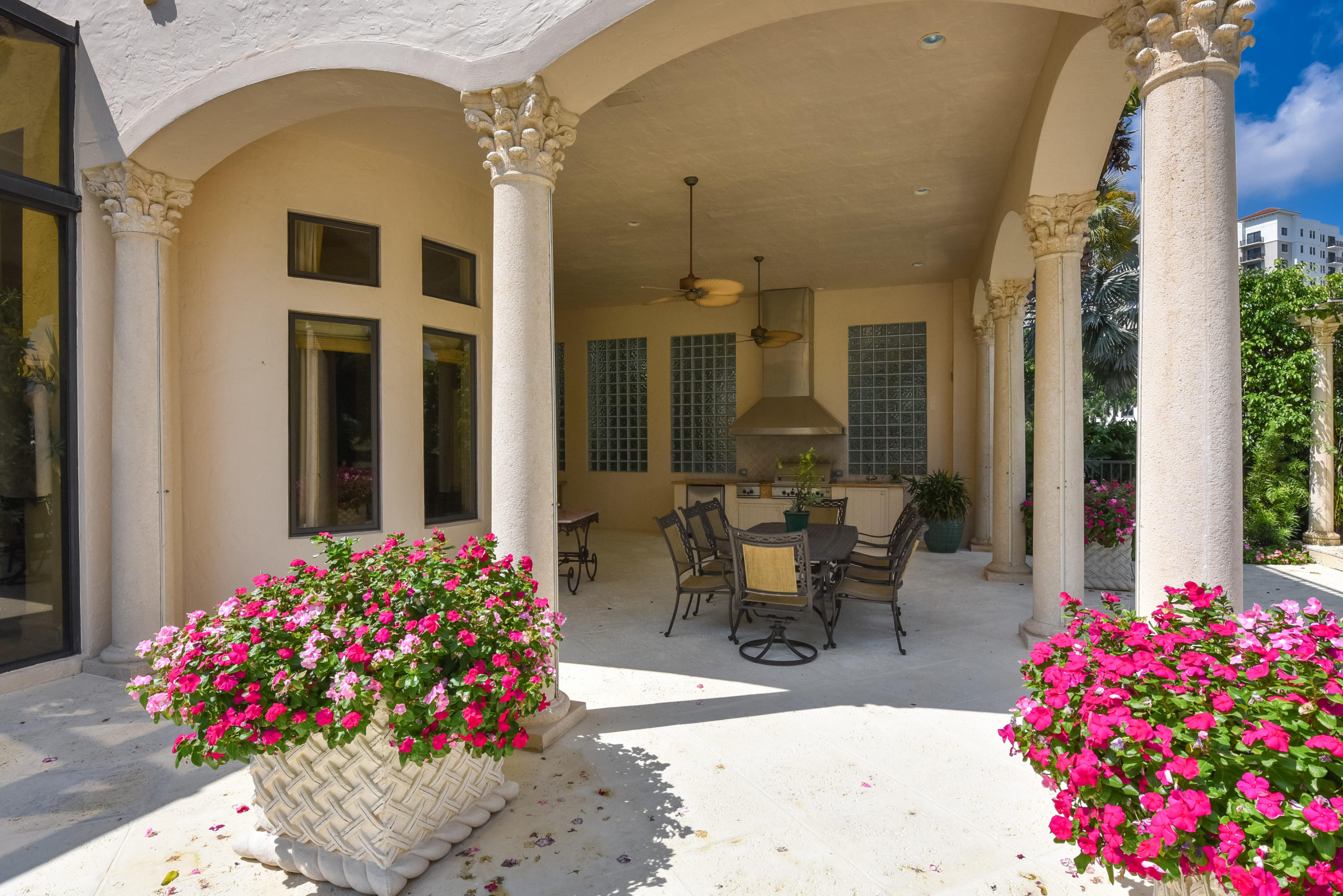 MIZNER LAKE ESTATES - Residential