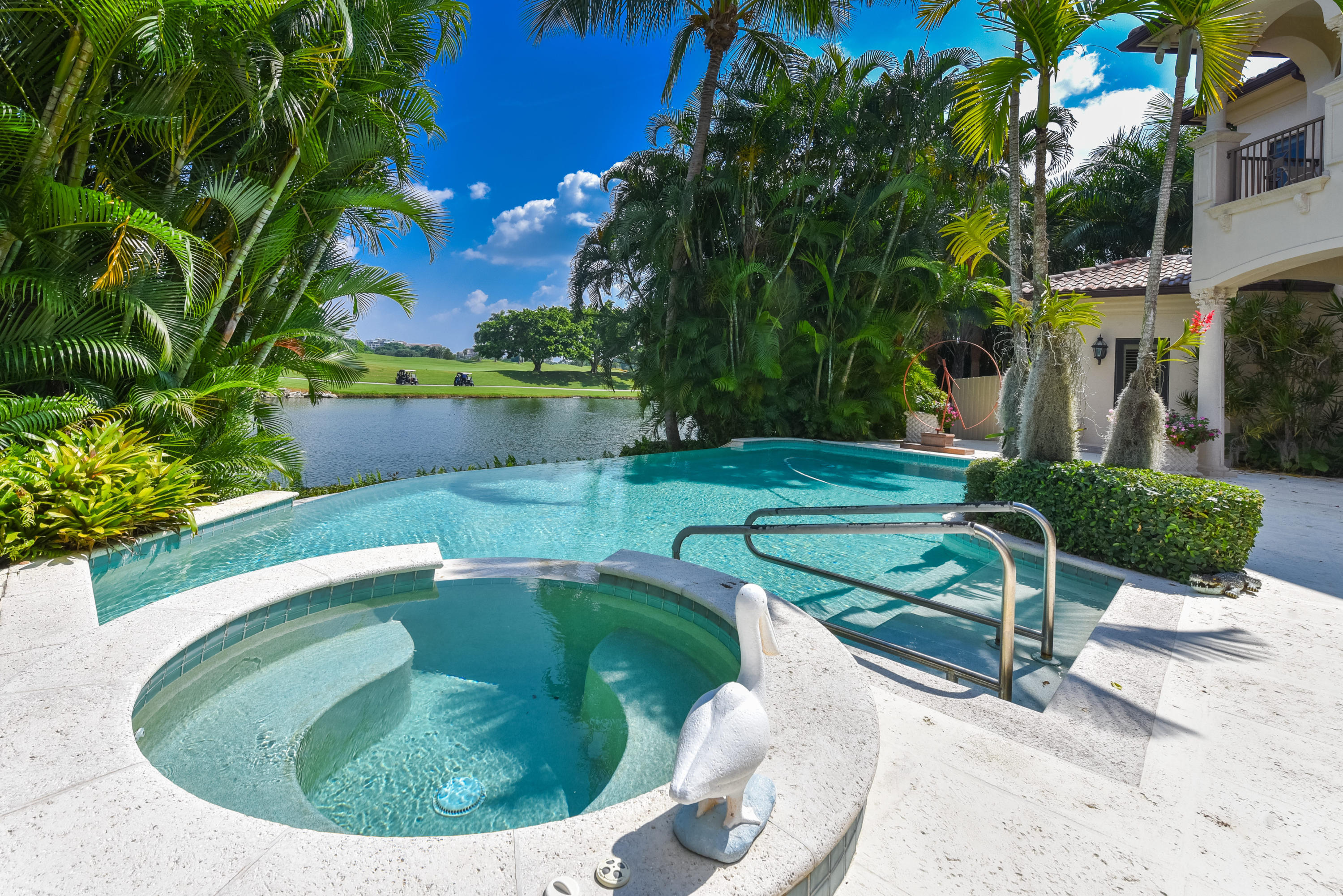 MIZNER LAKE ESTATES - Residential