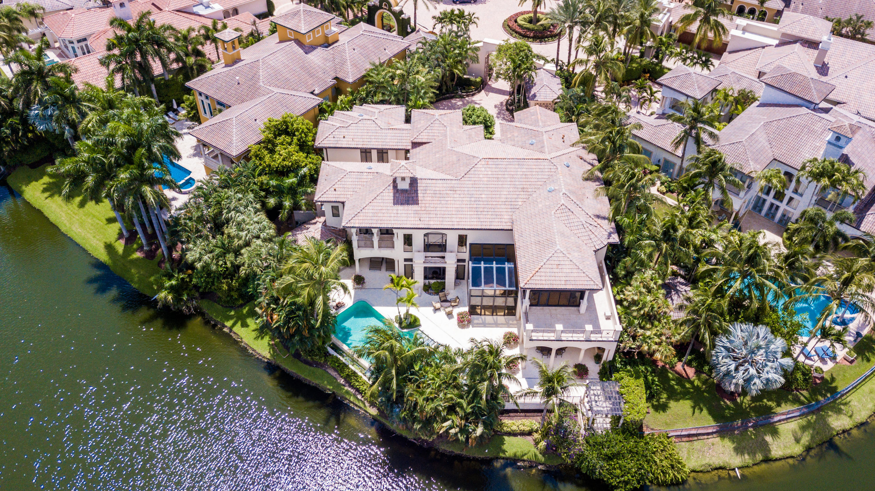 MIZNER LAKE ESTATES - Residential