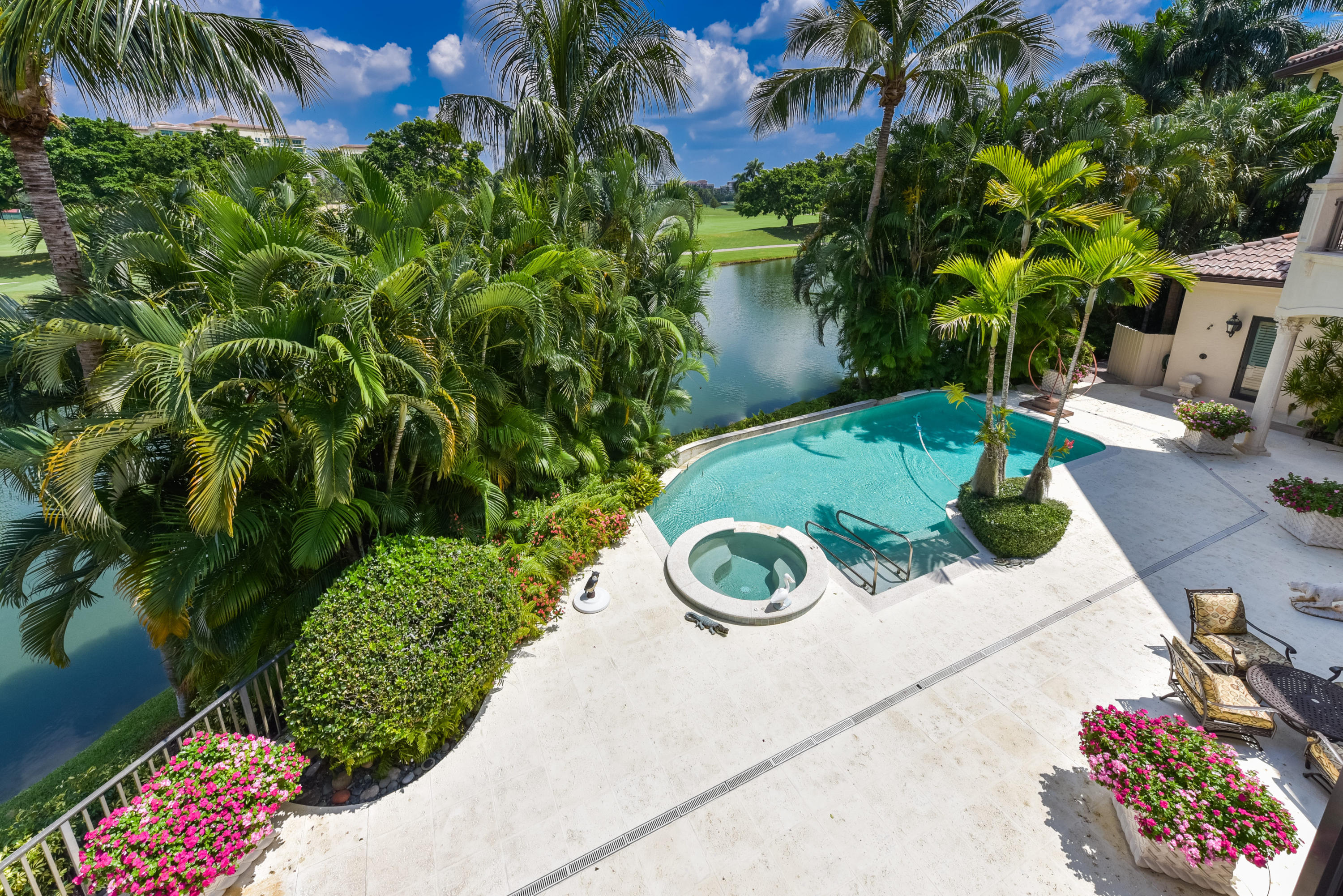 MIZNER LAKE ESTATES - Residential
