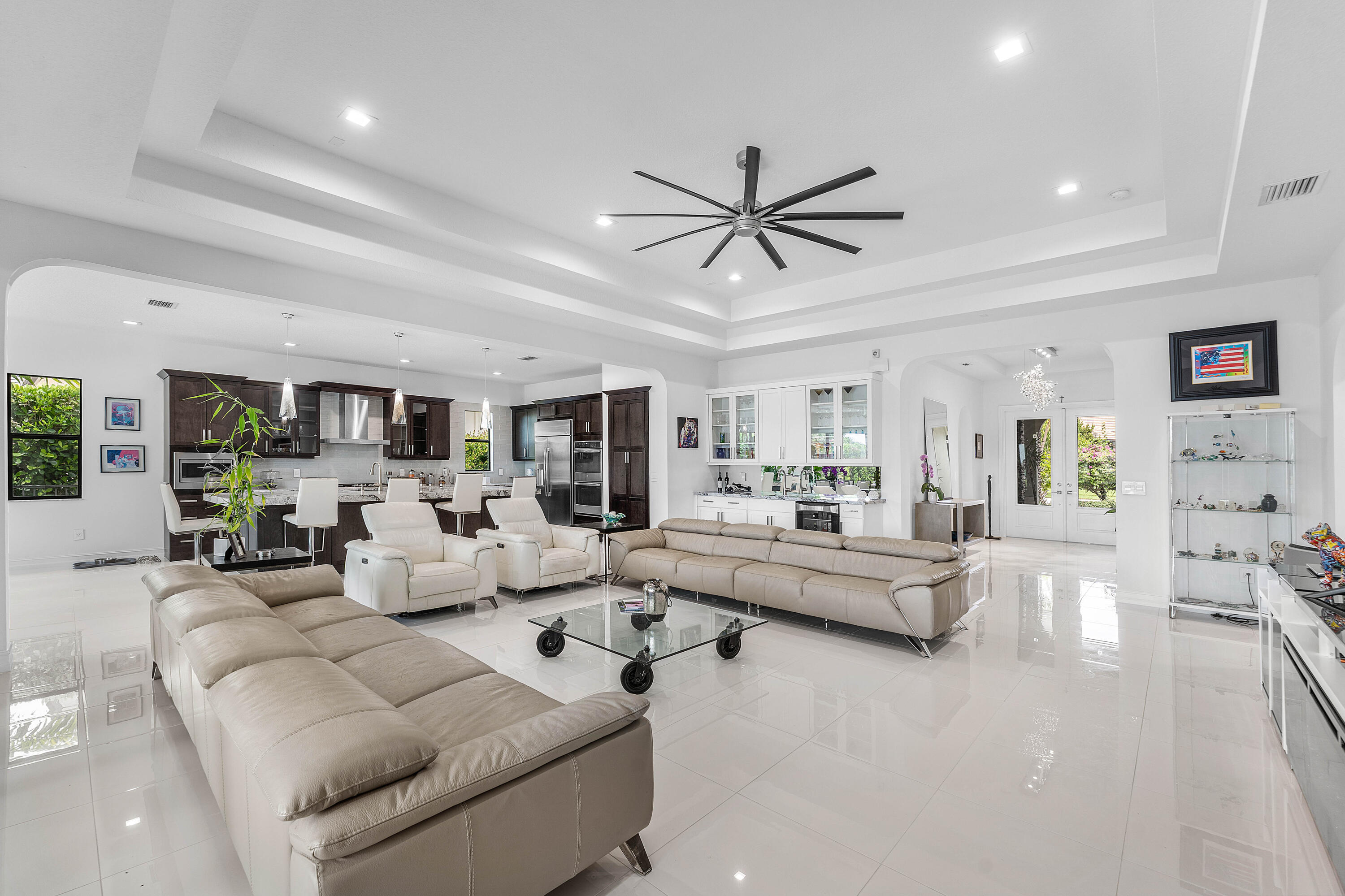 PALM MEADOWS ESTATES - Residential