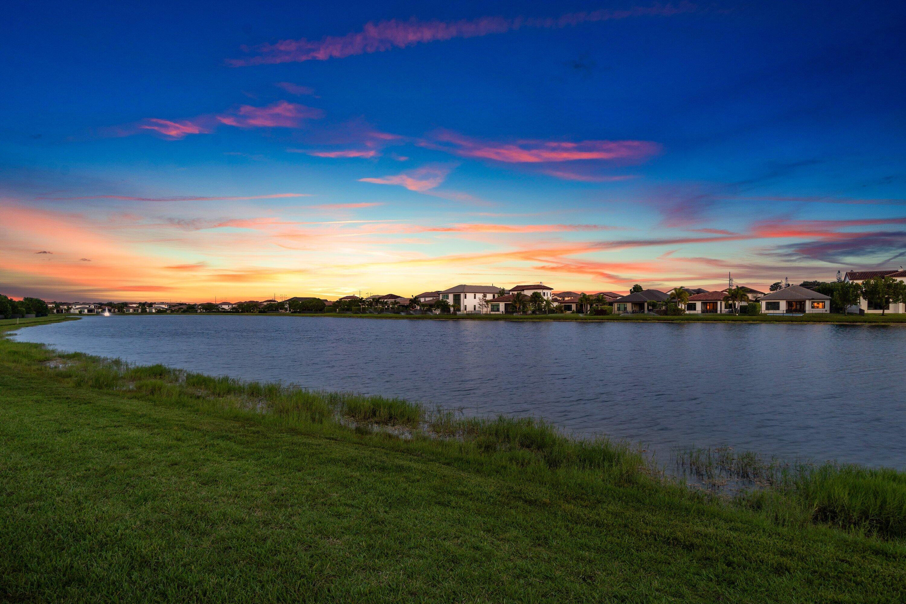 PALM MEADOWS ESTATES - Residential