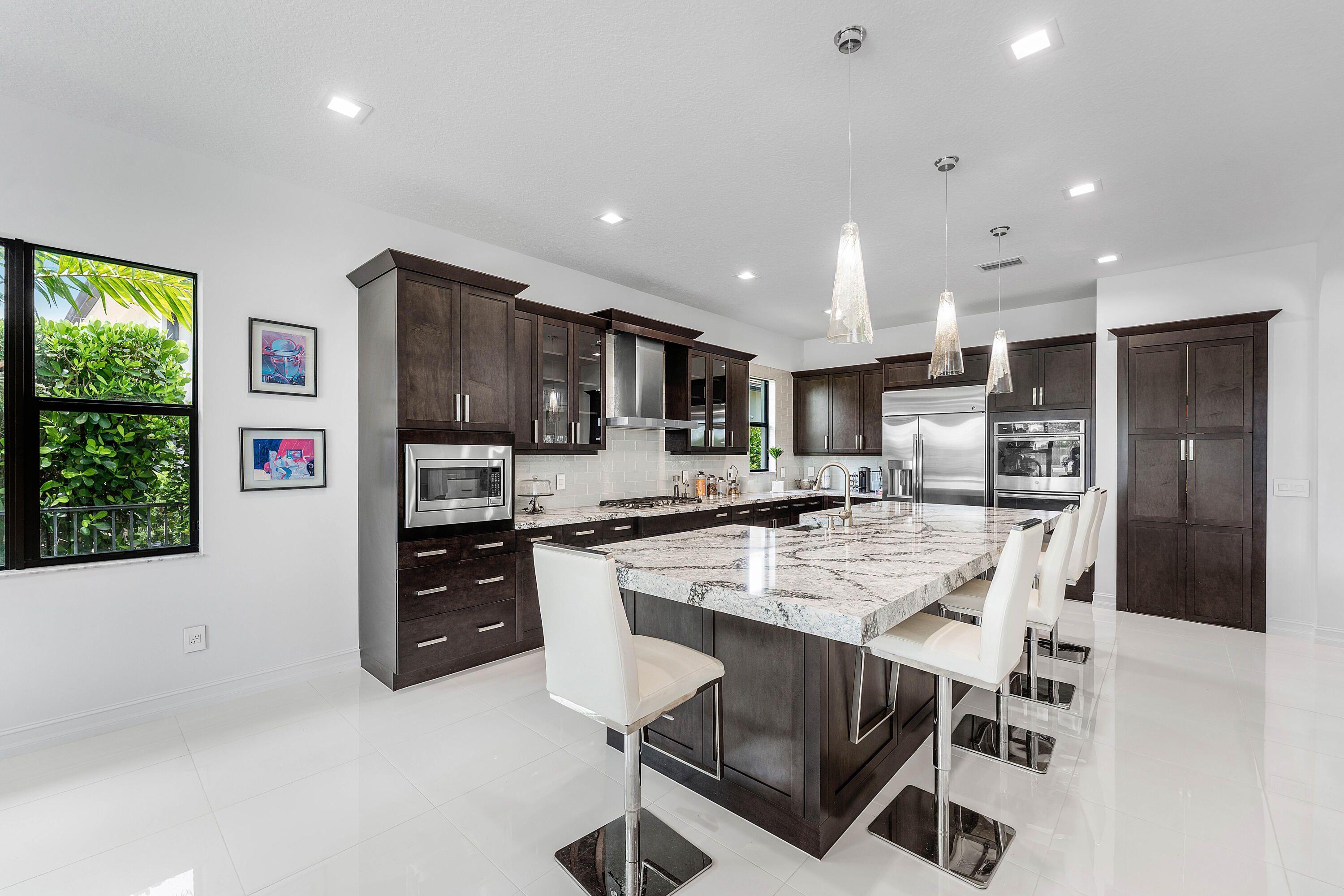 PALM MEADOWS ESTATES - Residential
