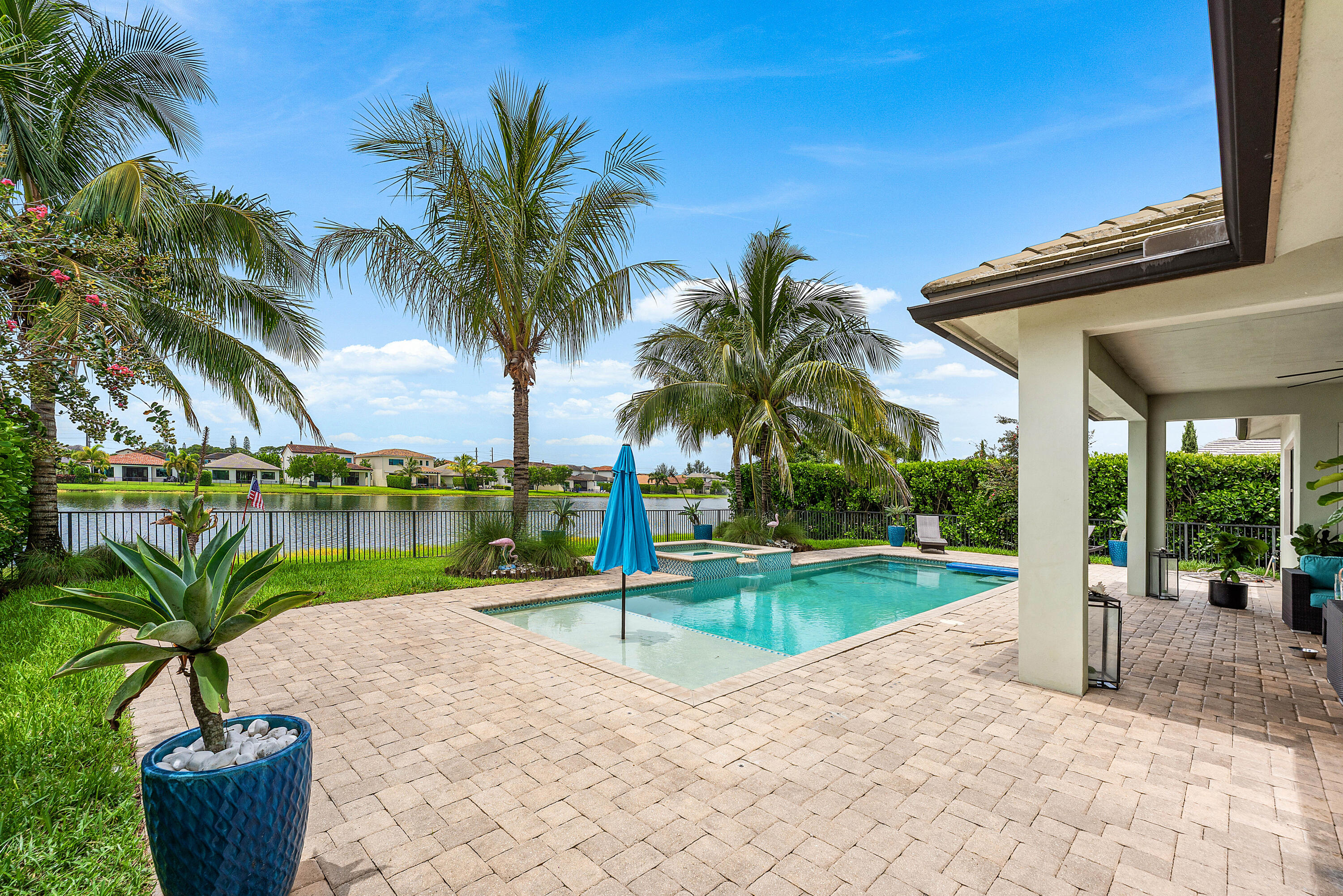 PALM MEADOWS ESTATES - Residential