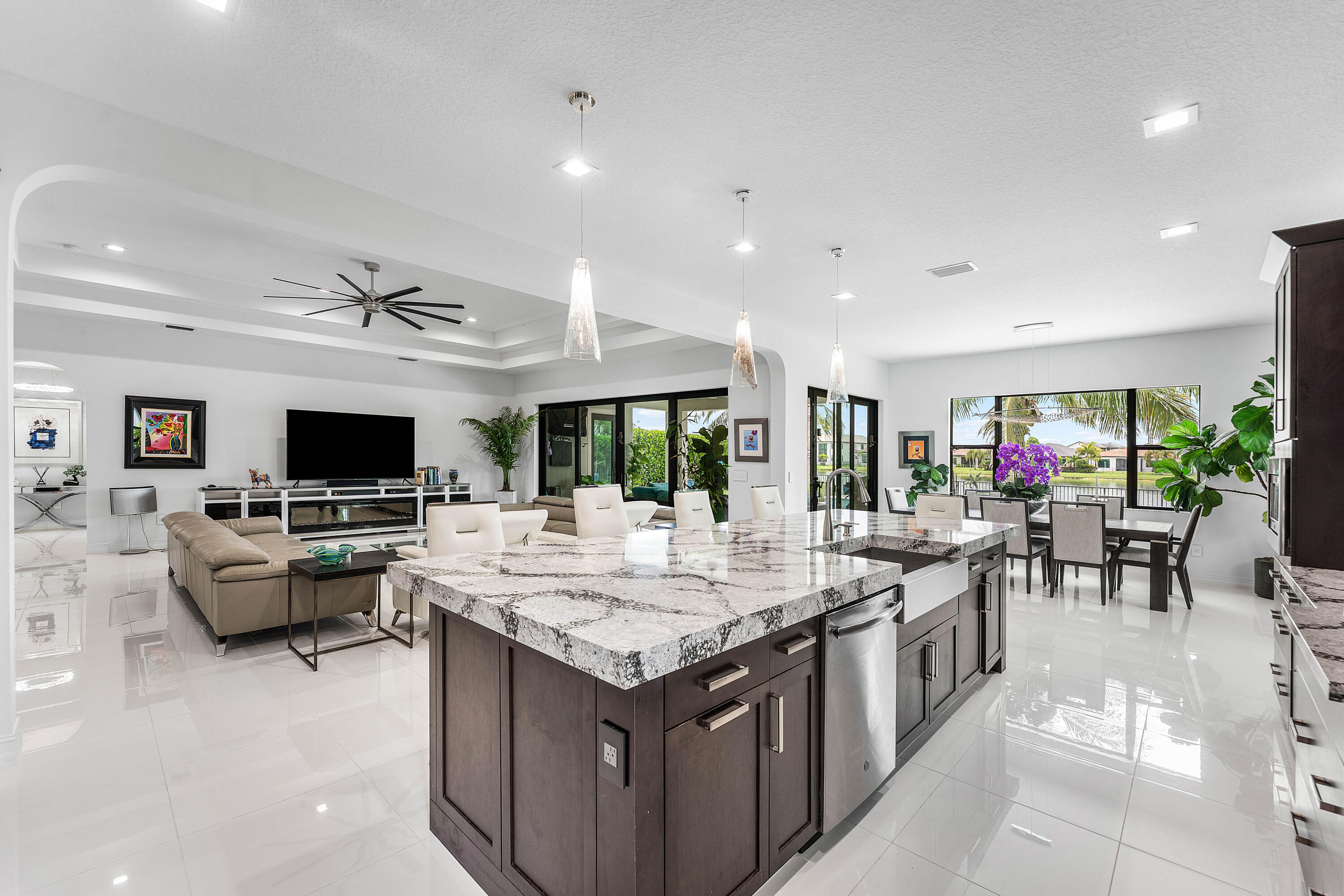PALM MEADOWS ESTATES - Residential