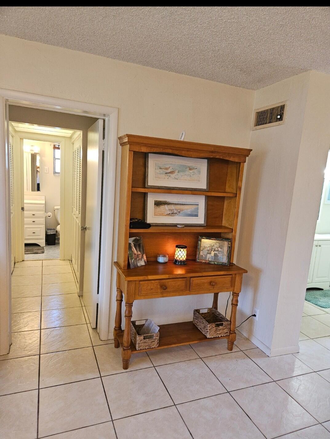 LAKE CLARKE GARDENS CONDO 2 - Residential