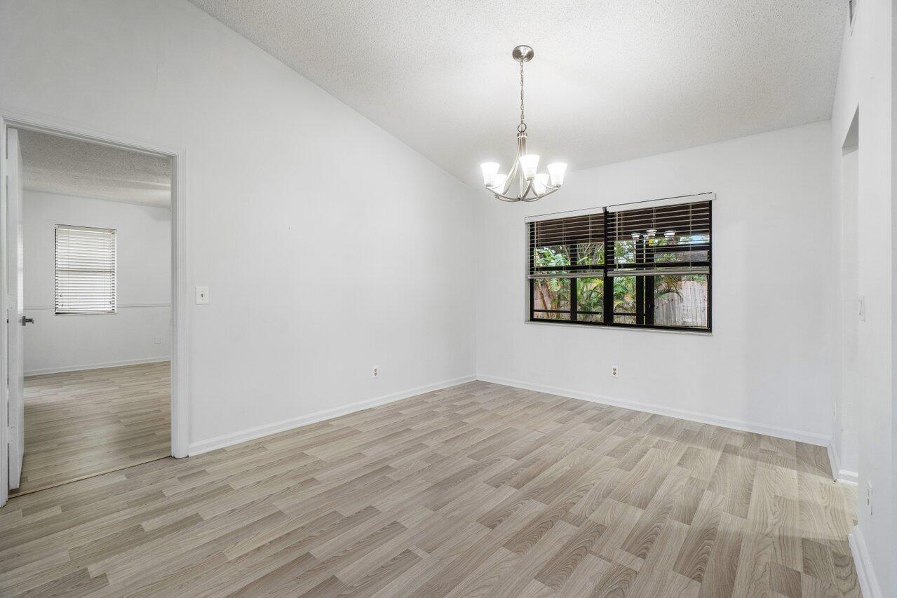 HUNTINGTON WOODS - Residential Lease