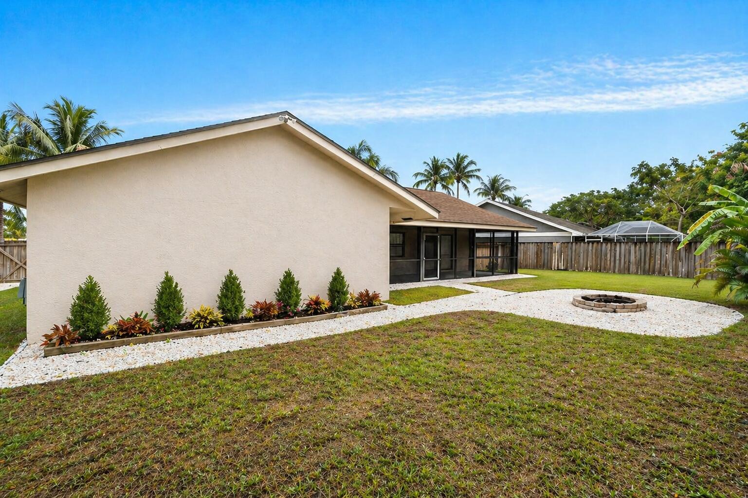HUNTINGTON WOODS - Residential Lease