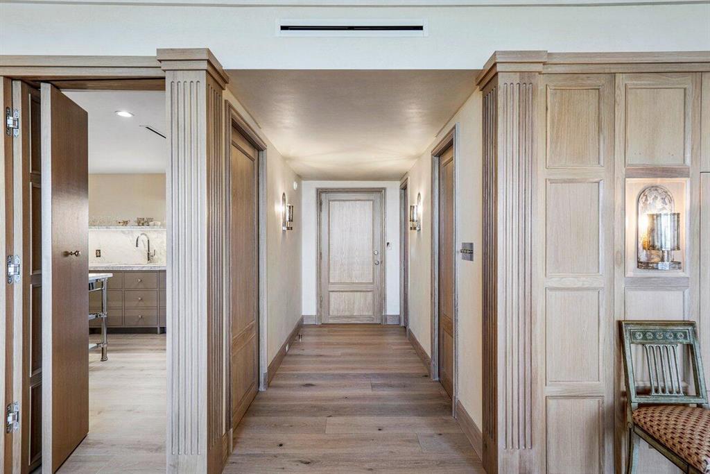 LOWELL HOUSE CONDO LTS 53 AND 54 BLK H ROYAL PARK - Residential