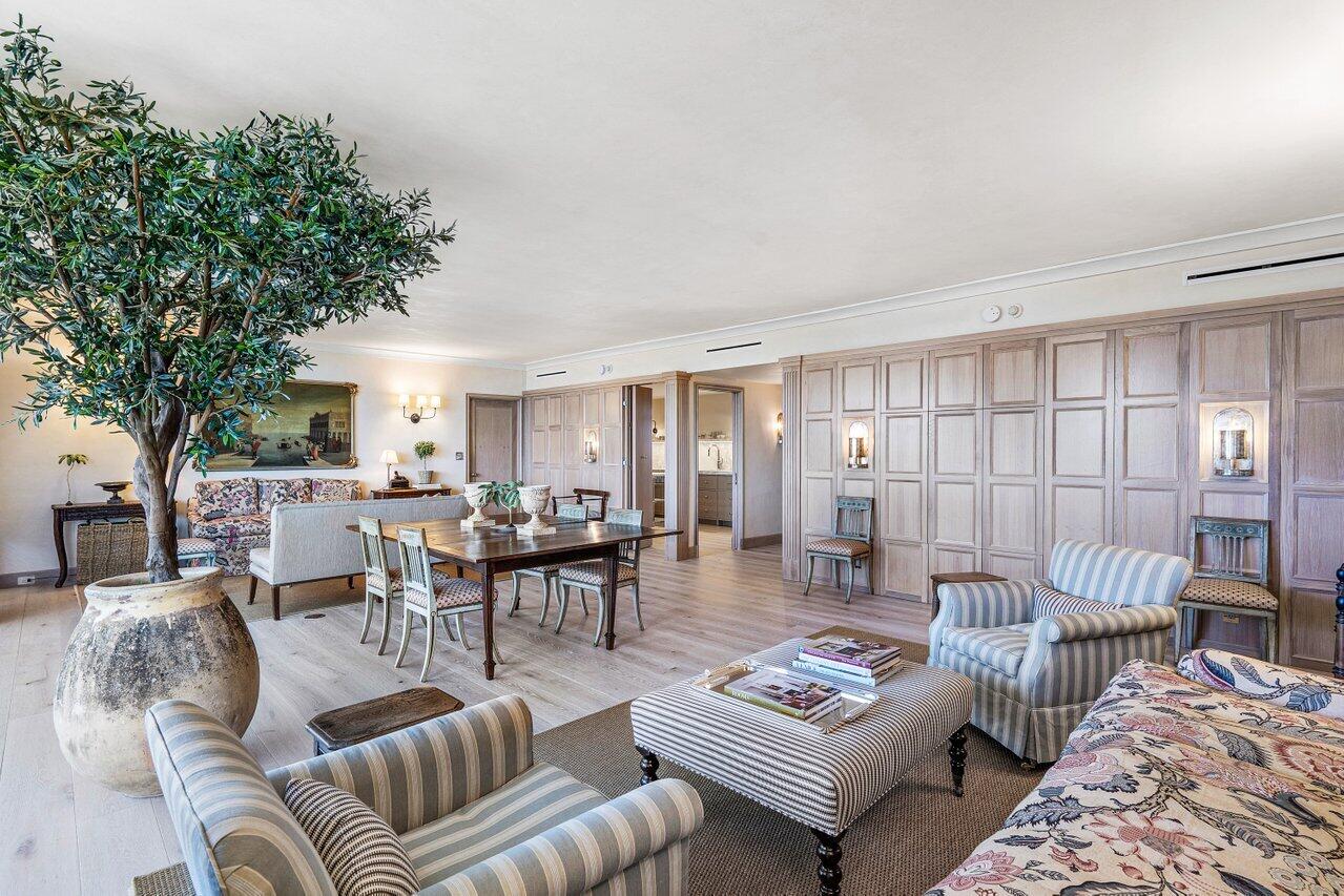 LOWELL HOUSE CONDO LTS 53 AND 54 BLK H ROYAL PARK - Residential