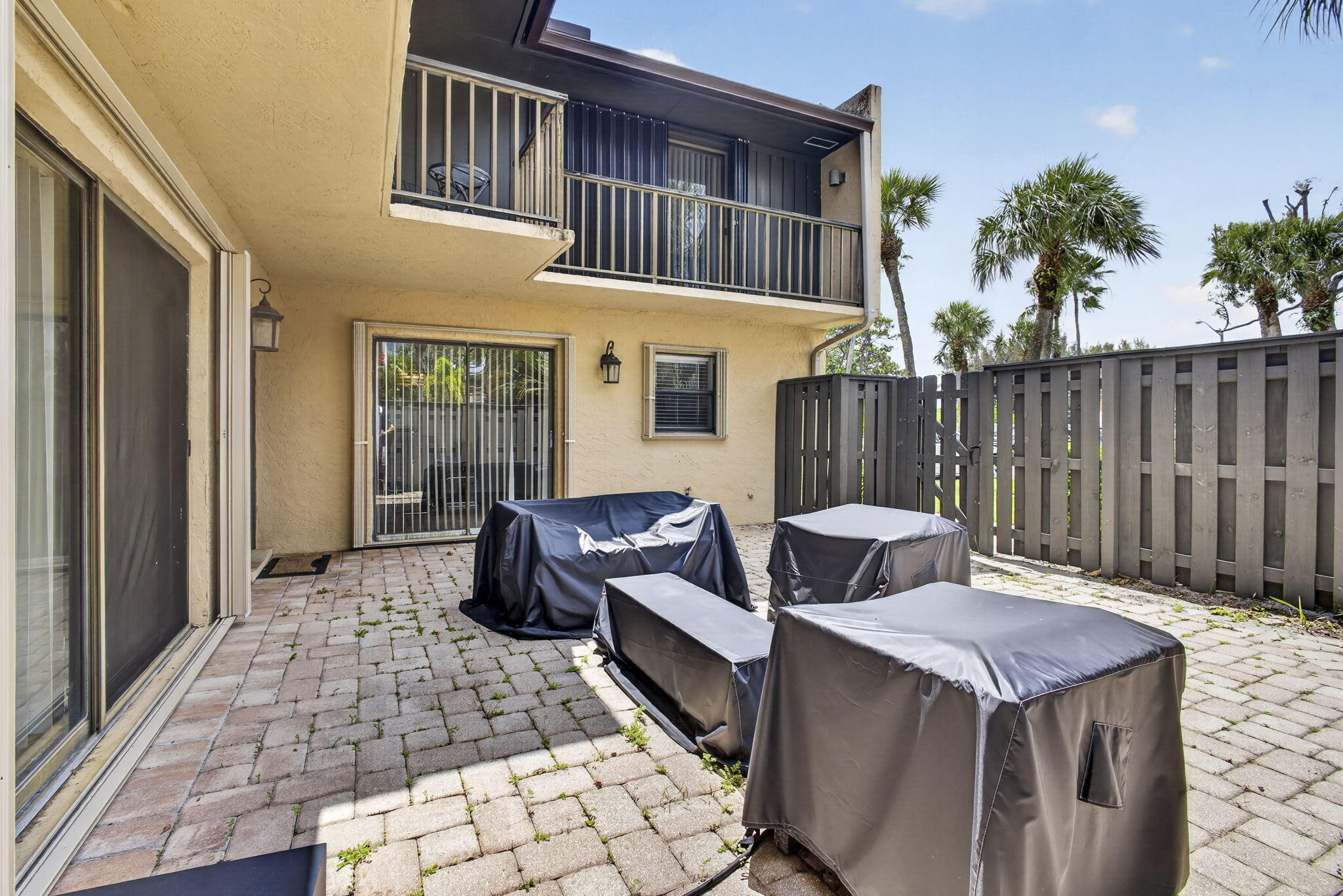 FOXWOOD ESTATES 1 OF LAKESIDE GREEN - Residential Lease