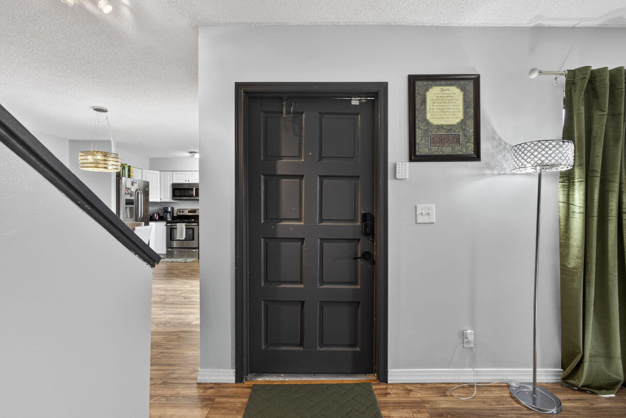 FOXWOOD ESTATES 1 OF LAKESIDE GREEN - Residential Lease