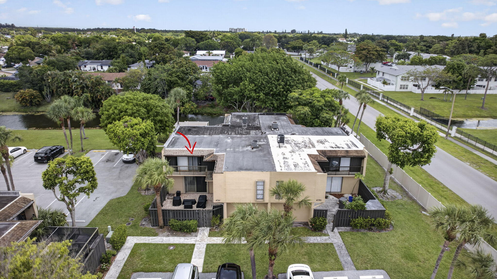 FOXWOOD ESTATES 1 OF LAKESIDE GREEN - Residential Lease