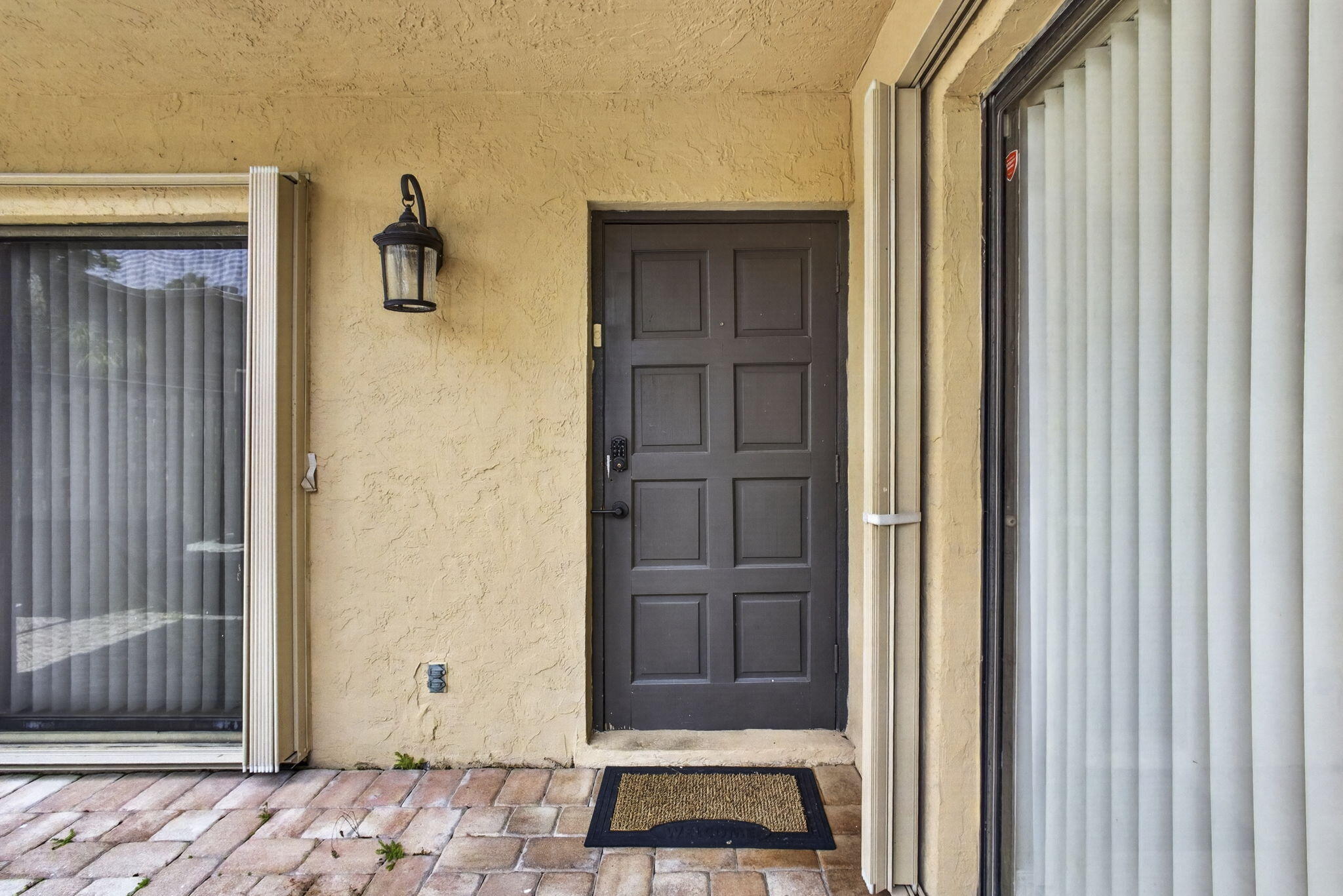 FOXWOOD ESTATES 1 OF LAKESIDE GREEN - Residential Lease