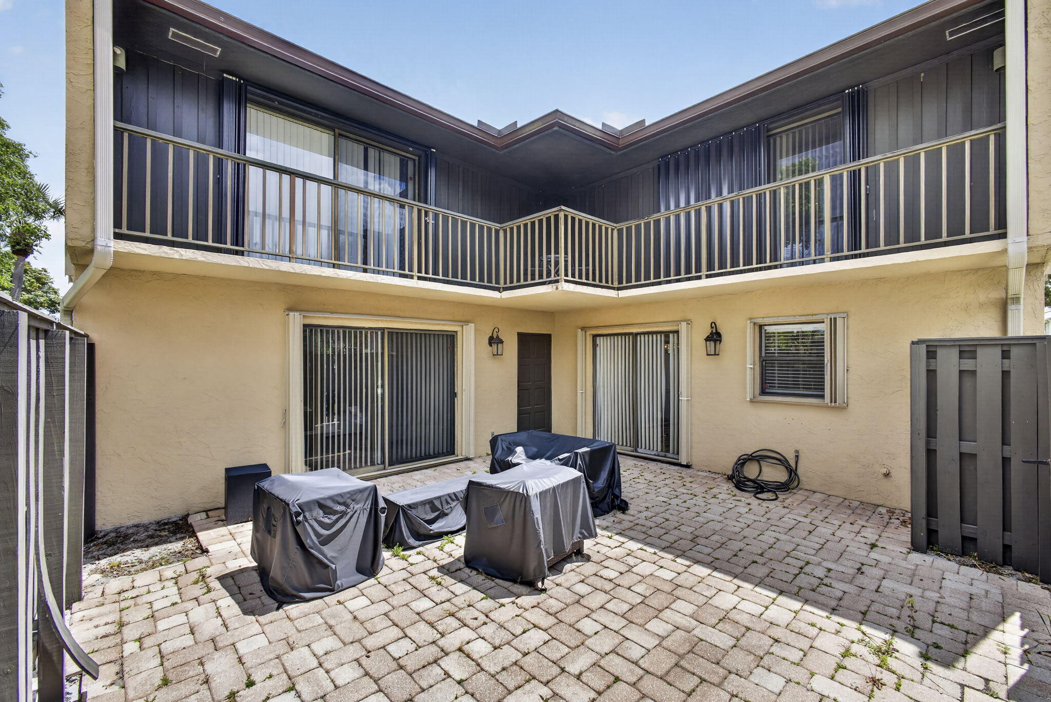 FOXWOOD ESTATES 1 OF LAKESIDE GREEN - Residential Lease