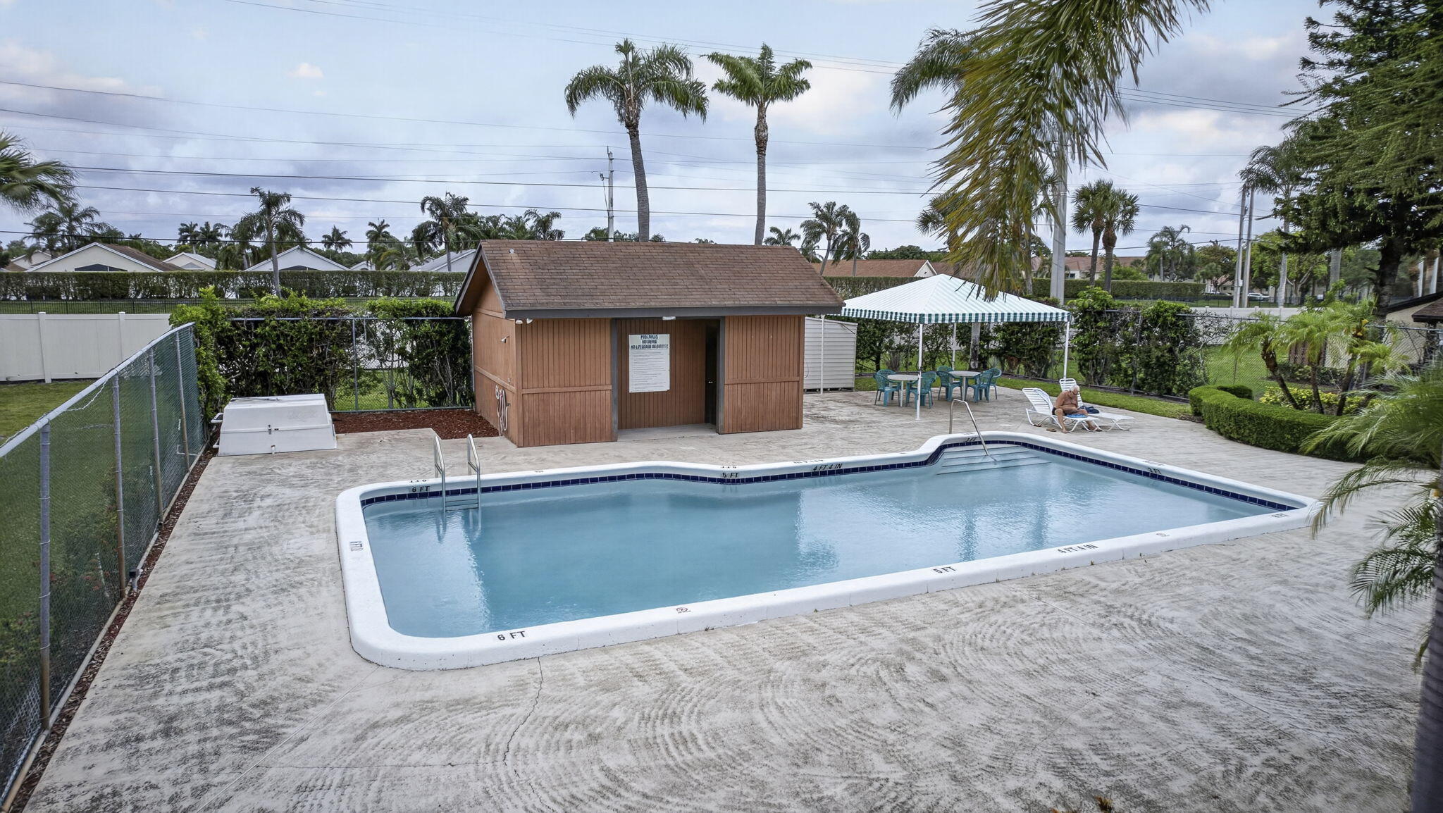 FOXWOOD ESTATES 1 OF LAKESIDE GREEN - Residential Lease