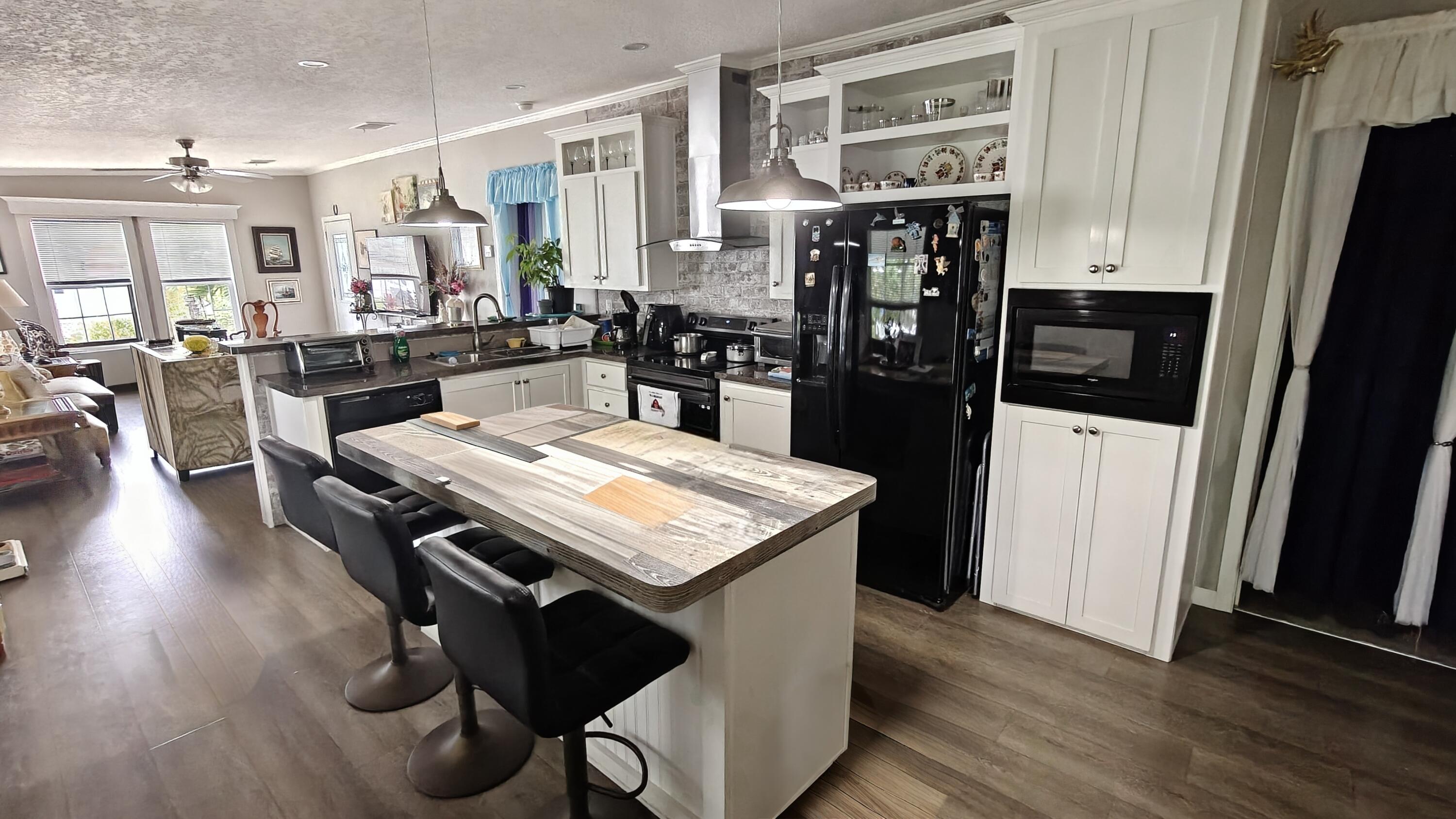 PALM LAKE CO-OP INC PH II - Residential