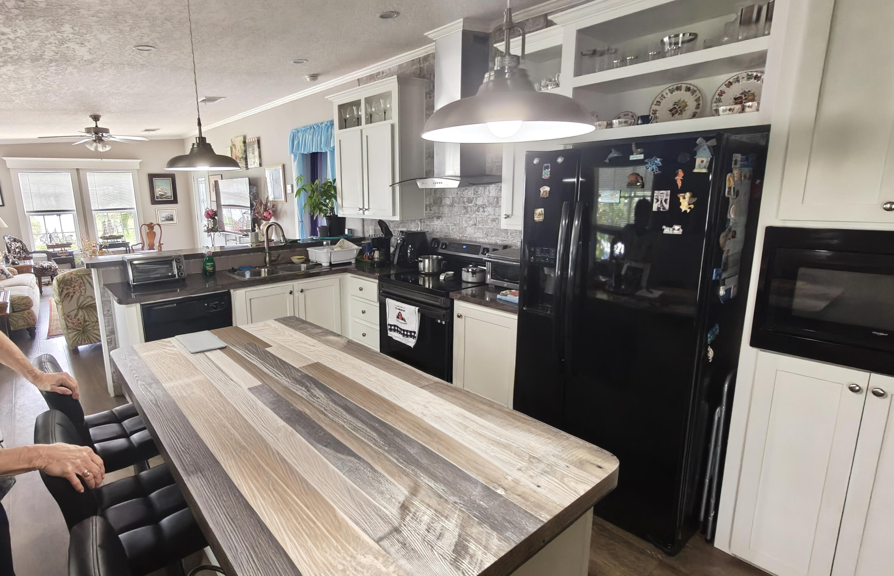PALM LAKE CO-OP INC PH II - Residential