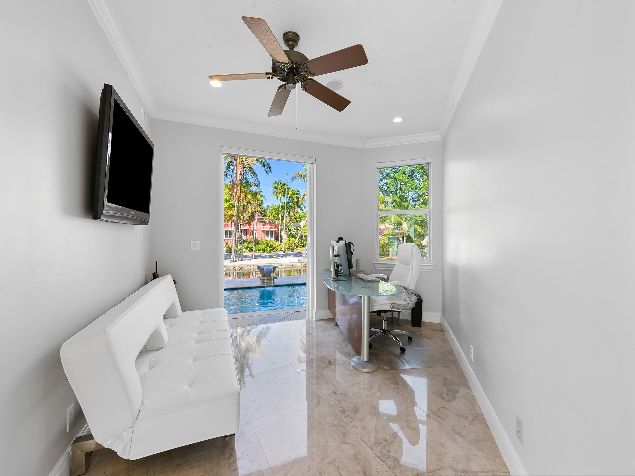 BEVERLY HEIGHTS - Residential